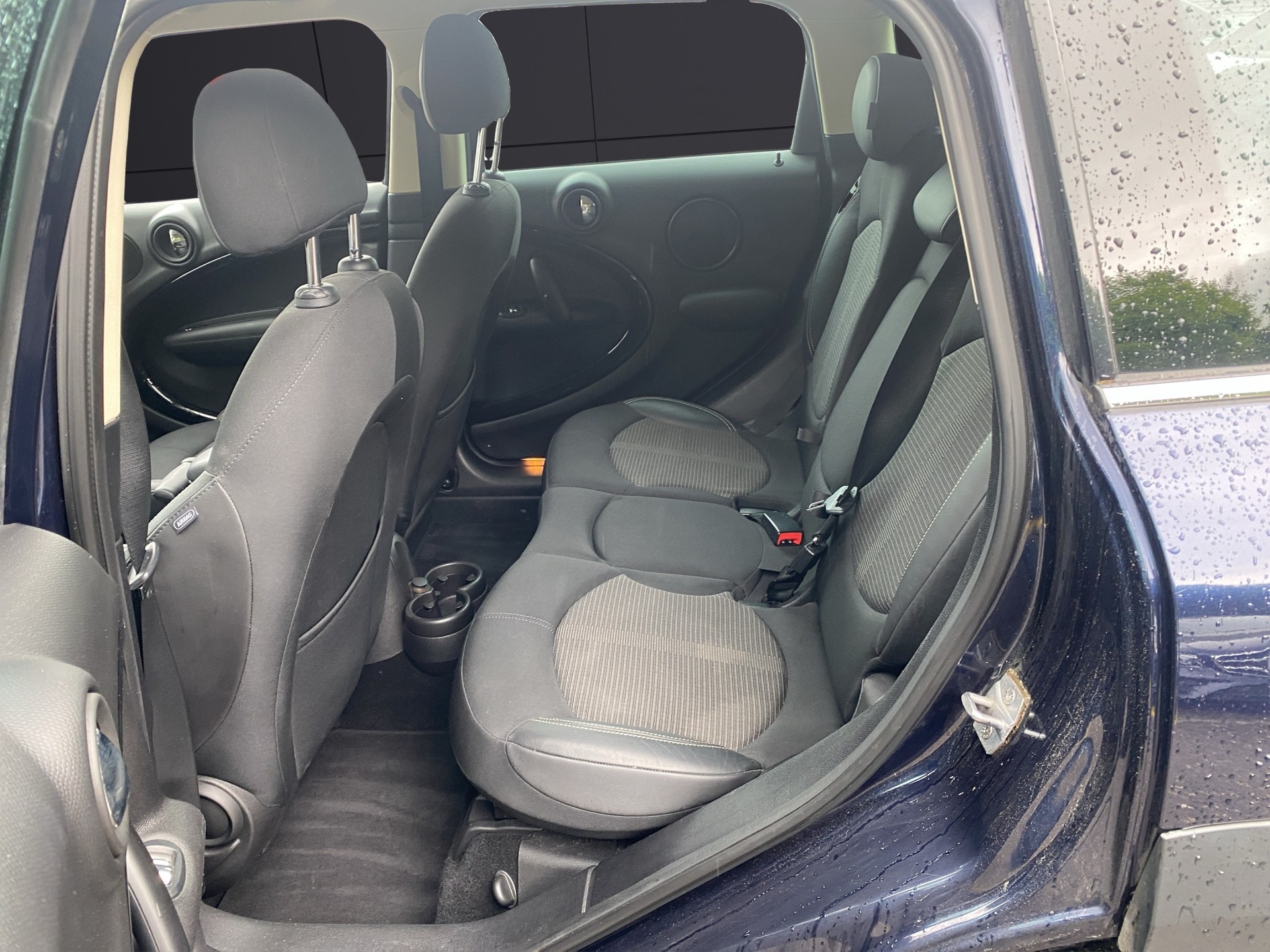 MINI Countryman Cooper D ALL4-image-15