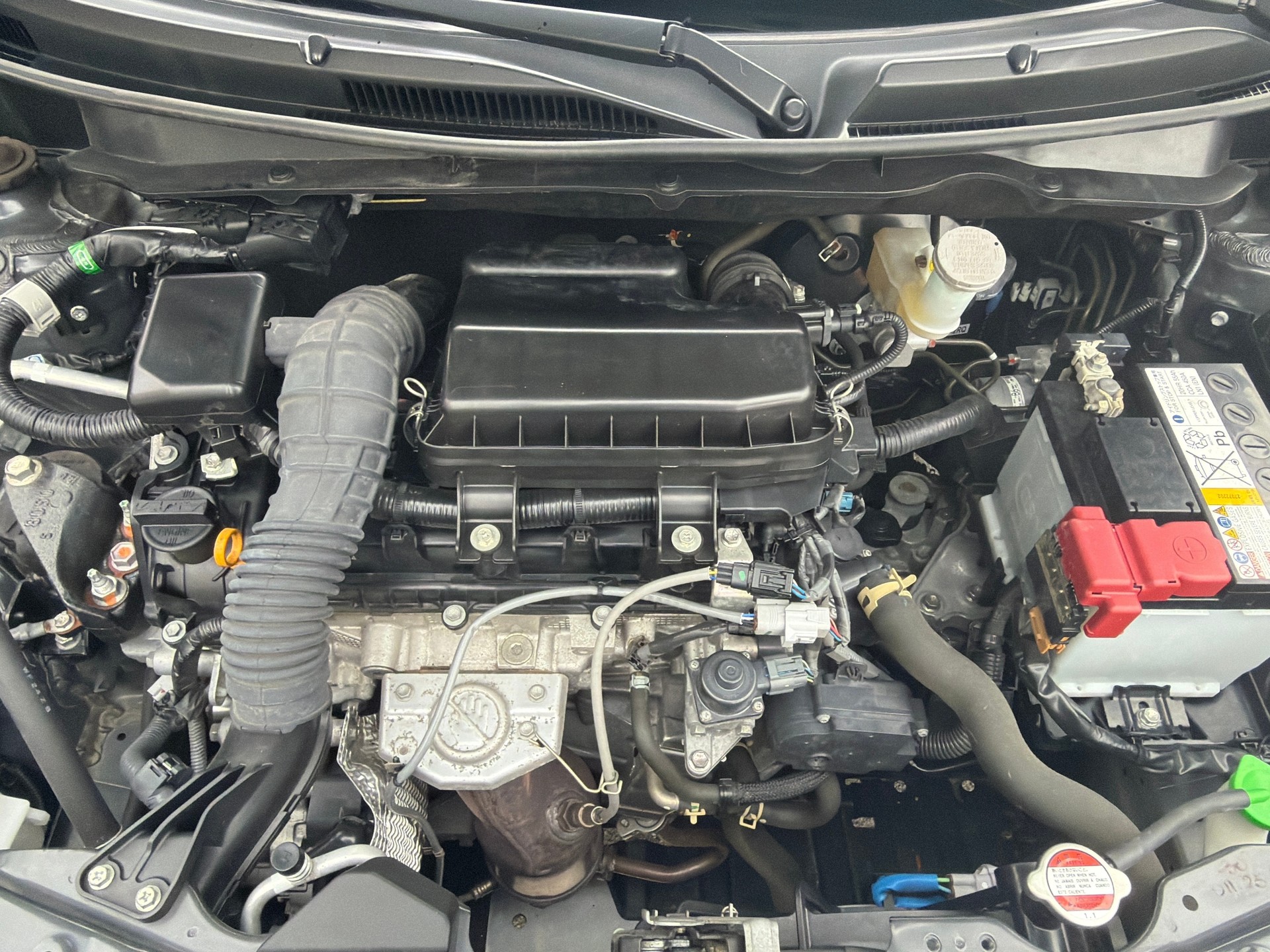 SUZUKI Swift 1.2 Compact + 4x4 Hybrid-image-26