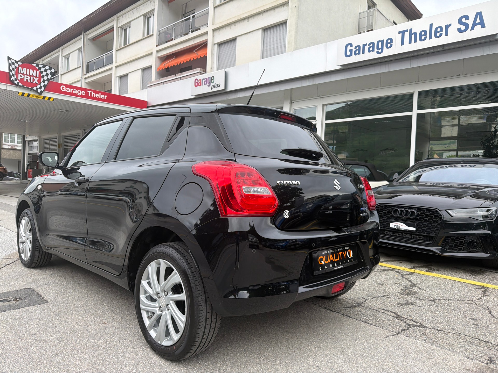 SUZUKI Swift 1.2 Compact + 4x4 Hybrid-showroom-element-3