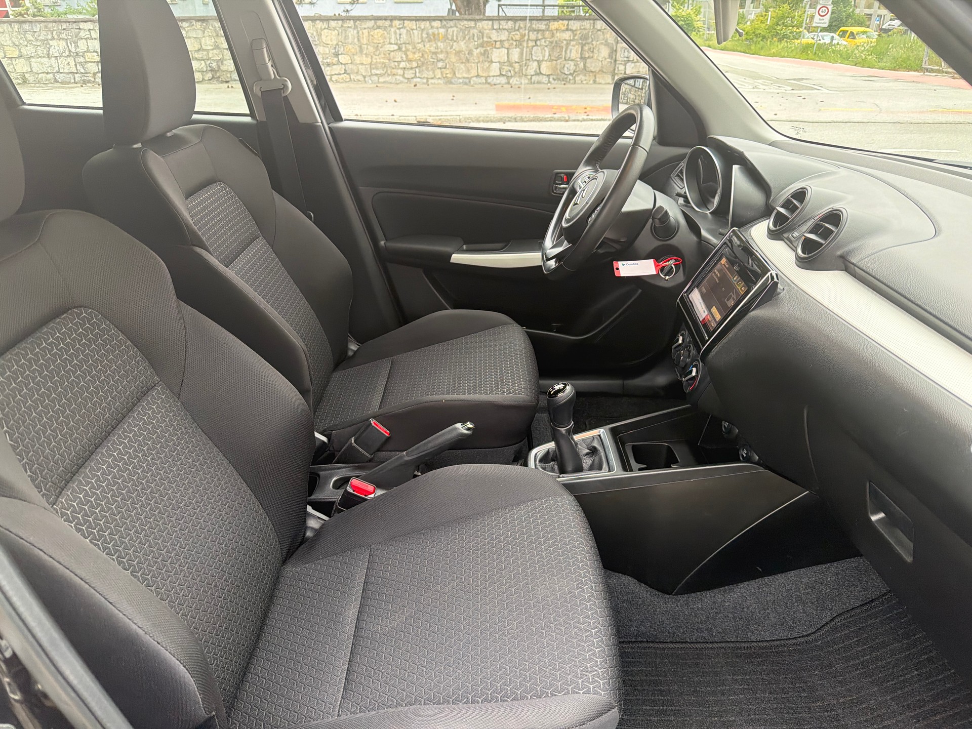 SUZUKI Swift 1.2 Compact + 4x4 Hybrid-image-22