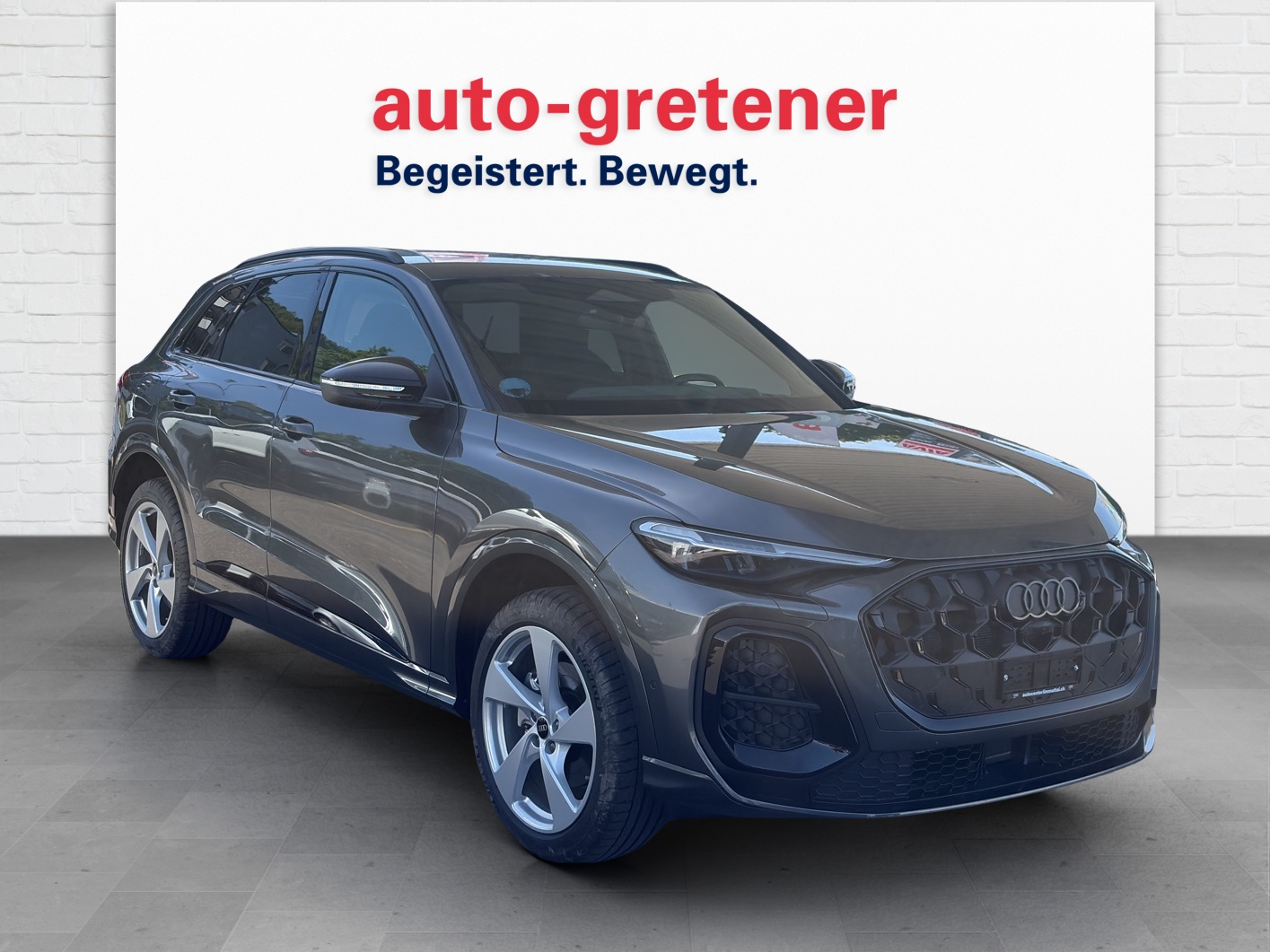 AUDI Q5 SUV 2.0 TFSI quattro S-Tronic-showroom-element-3