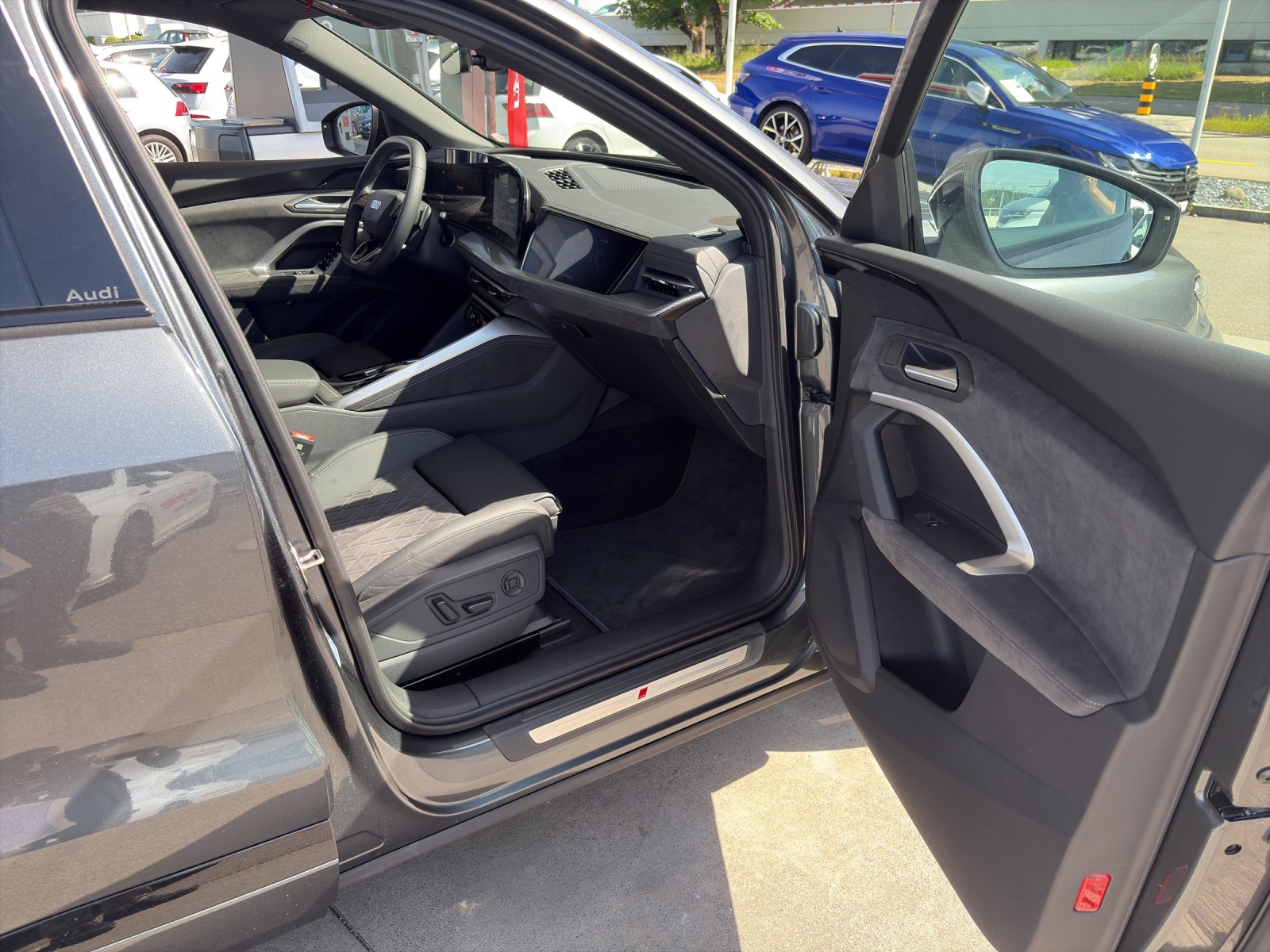 AUDI Q5 SUV 2.0 TFSI quattro S-Tronic-image-5