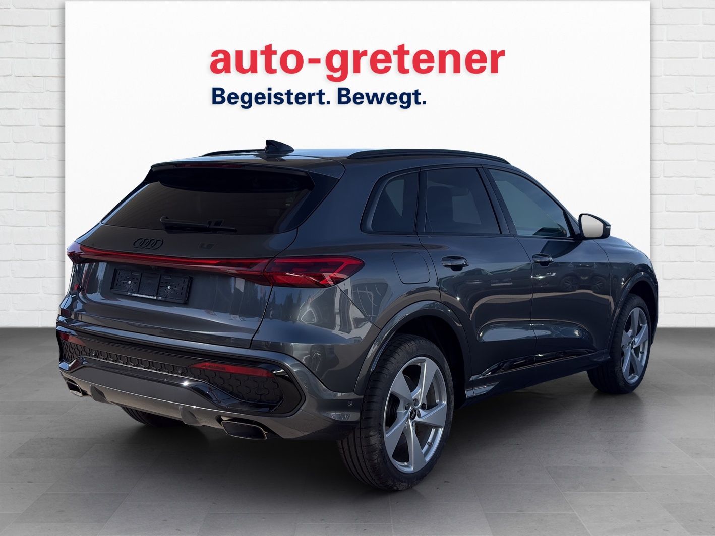 AUDI Q5 SUV 2.0 TFSI quattro S-Tronic-showroom-element-2