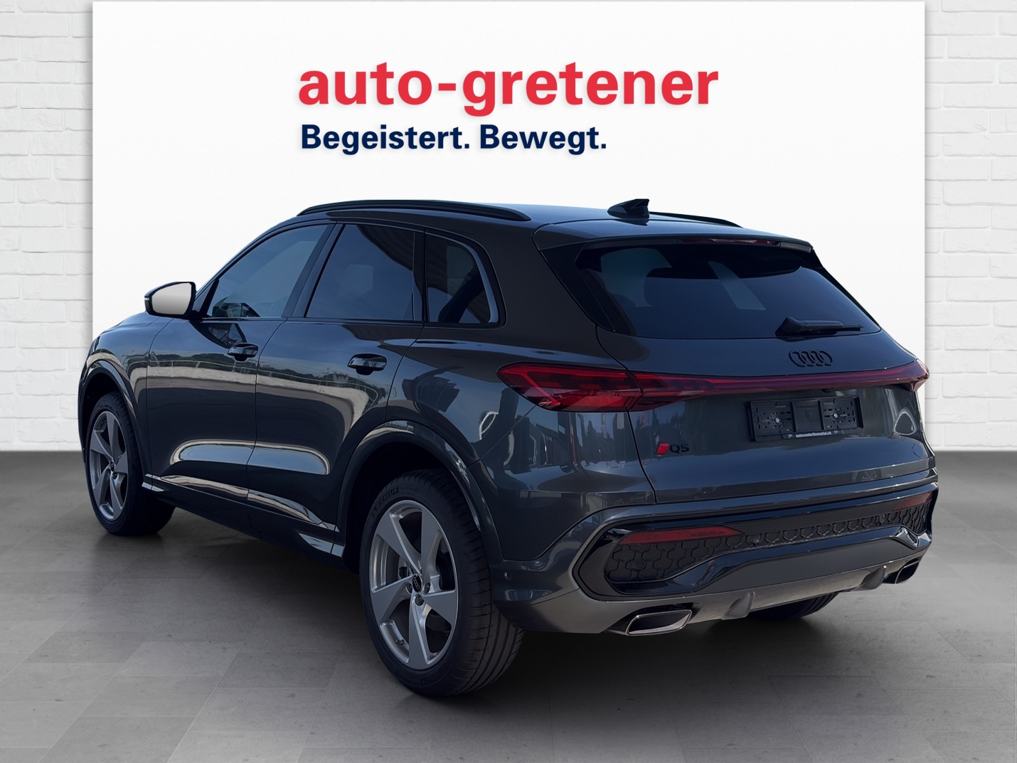AUDI Q5 SUV 2.0 TFSI quattro S-Tronic-showroom-element-1