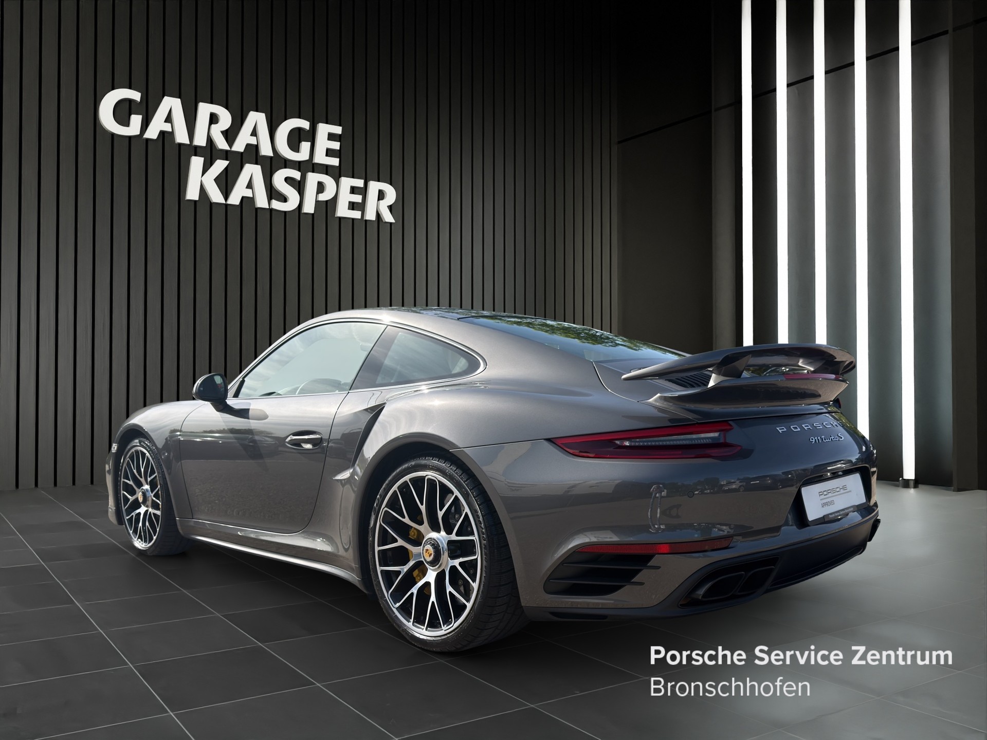 PORSCHE 911 Turbo S PDK-showroom-element-2