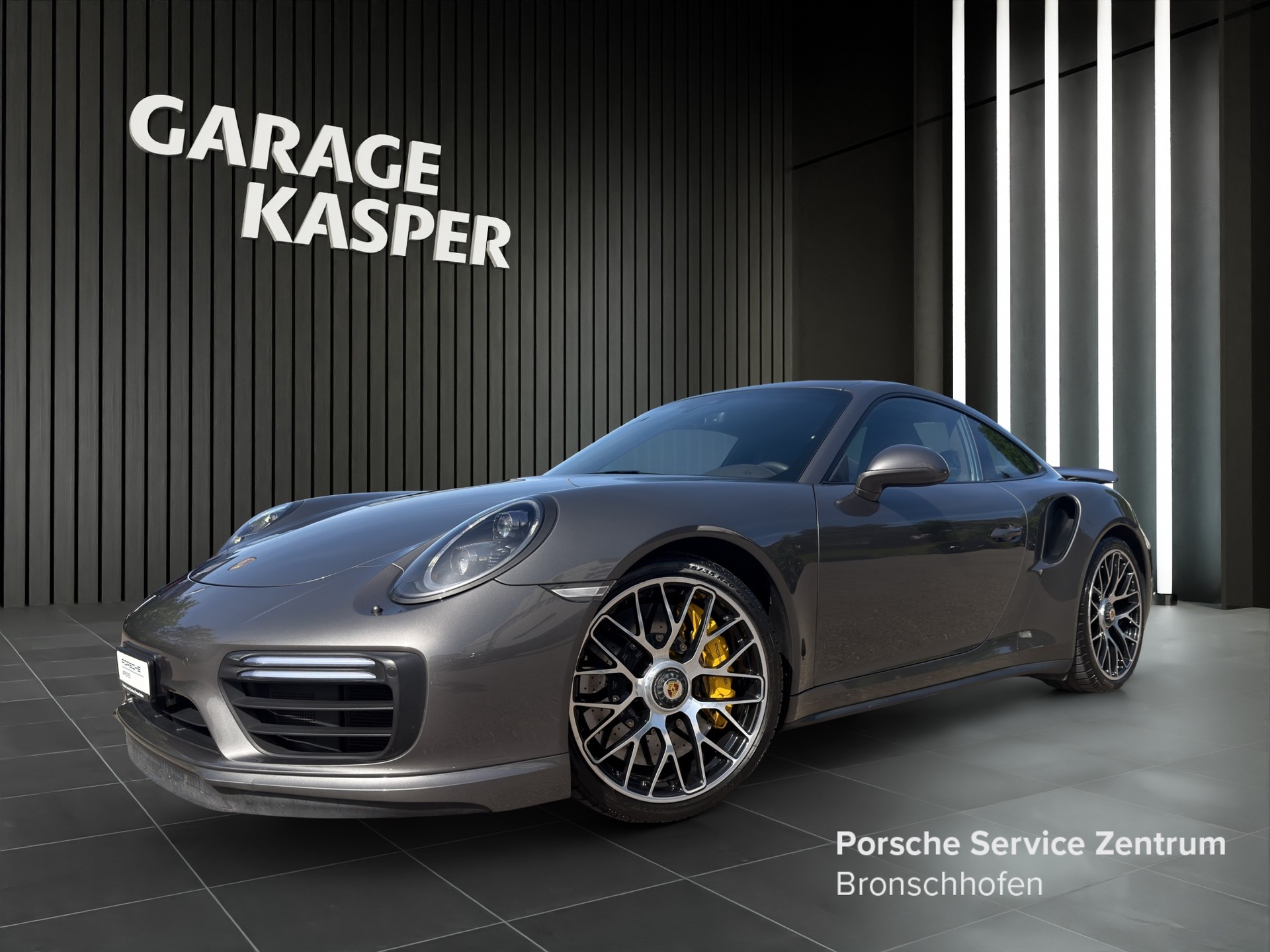 PORSCHE 911 Turbo S PDK