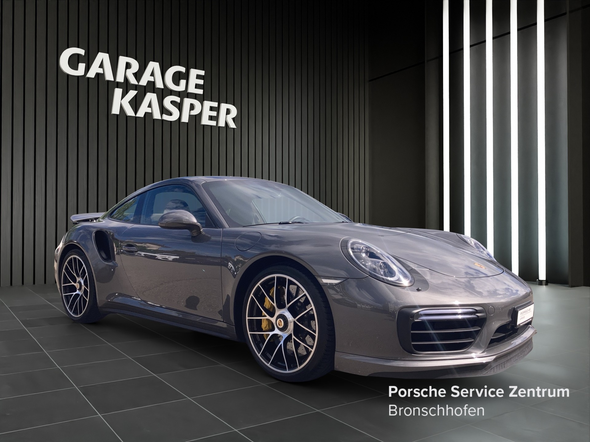 PORSCHE 911 Turbo S-image-6