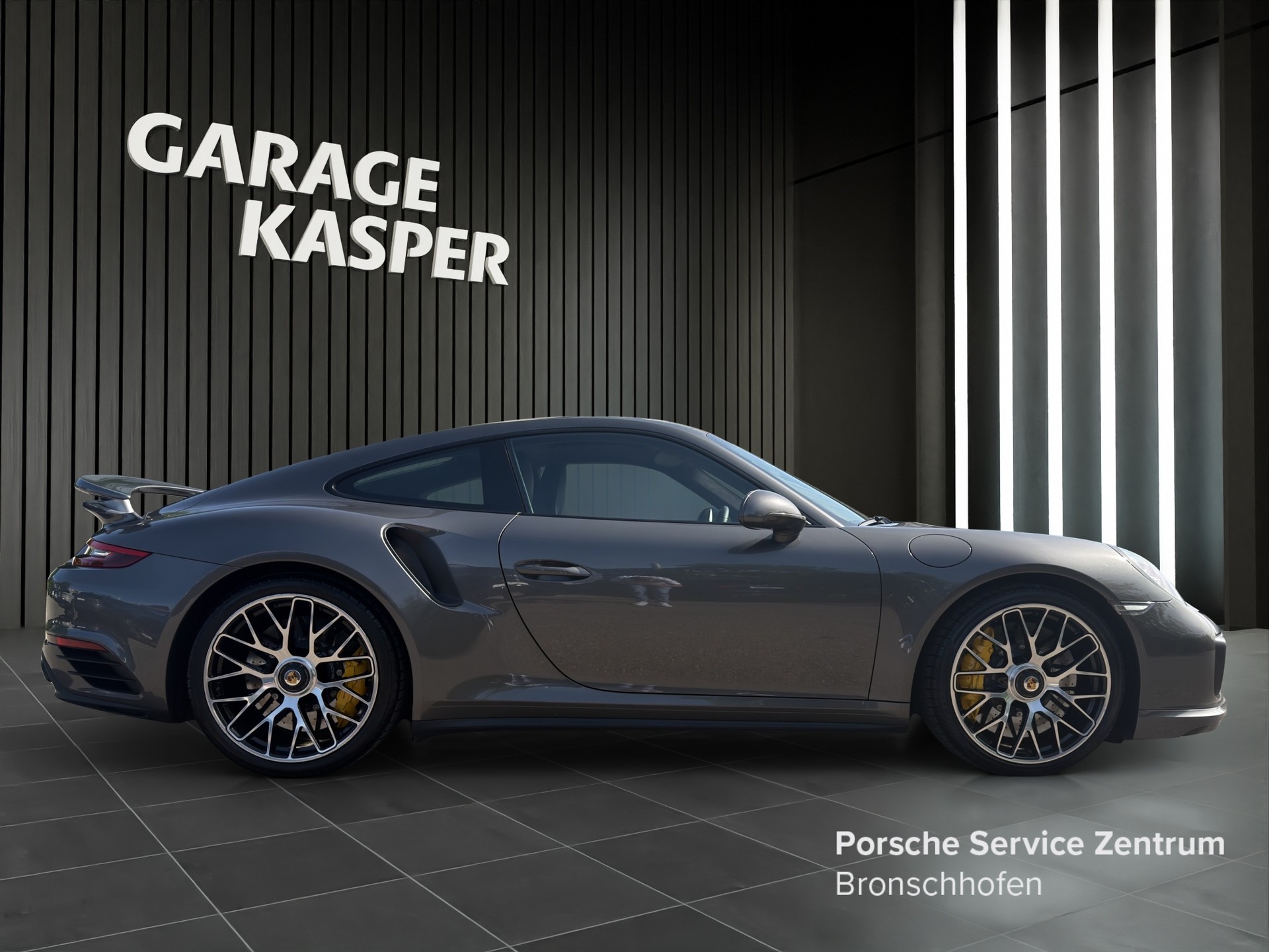 PORSCHE 911 Turbo S PDK-image-5