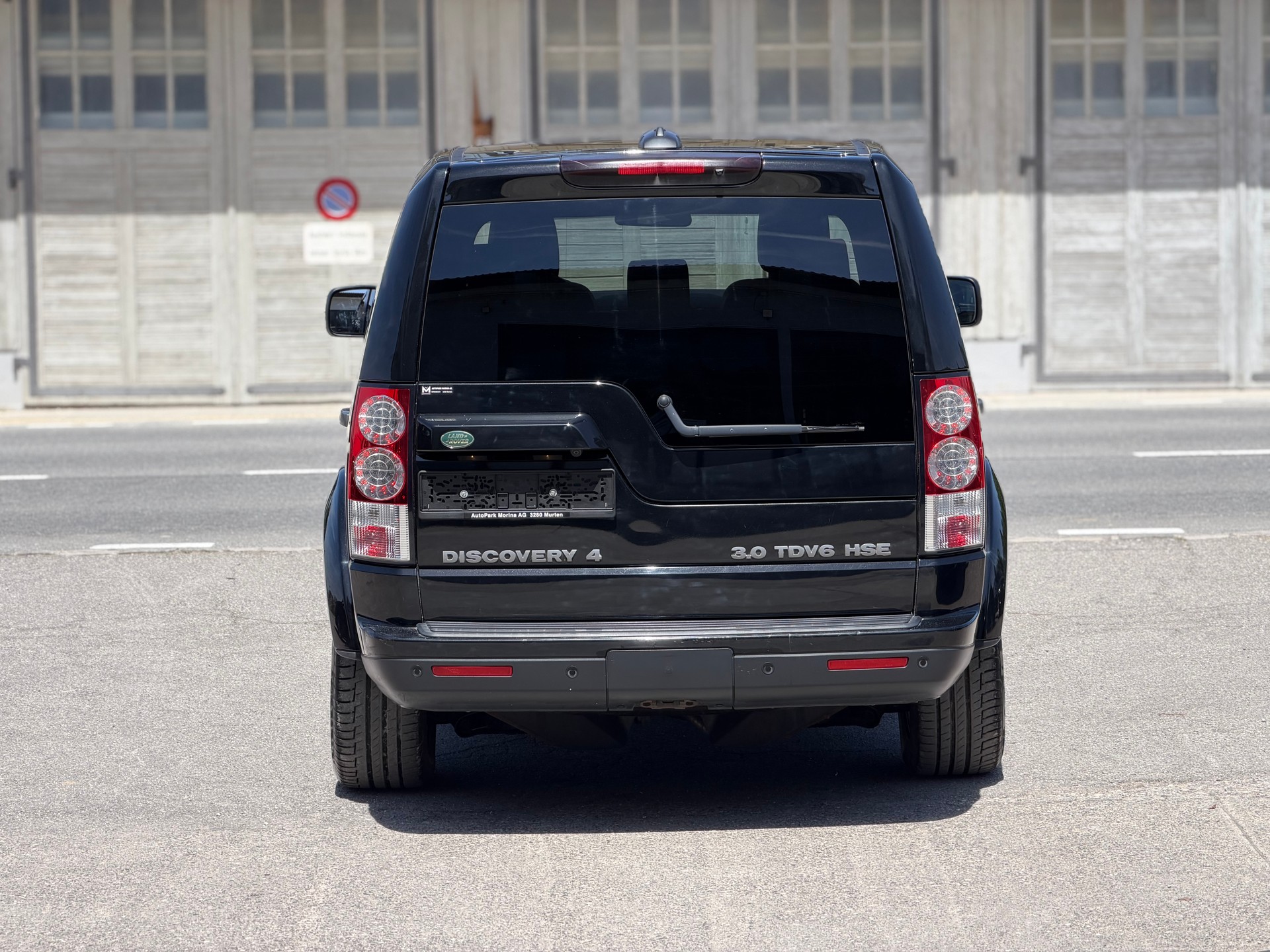 LAND ROVER Discovery 3.0 TDV6 HSE Automatic-image-5