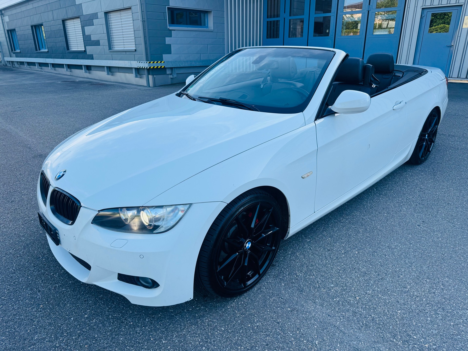 BMW 325i Cabriolet Steptronic M-Paket