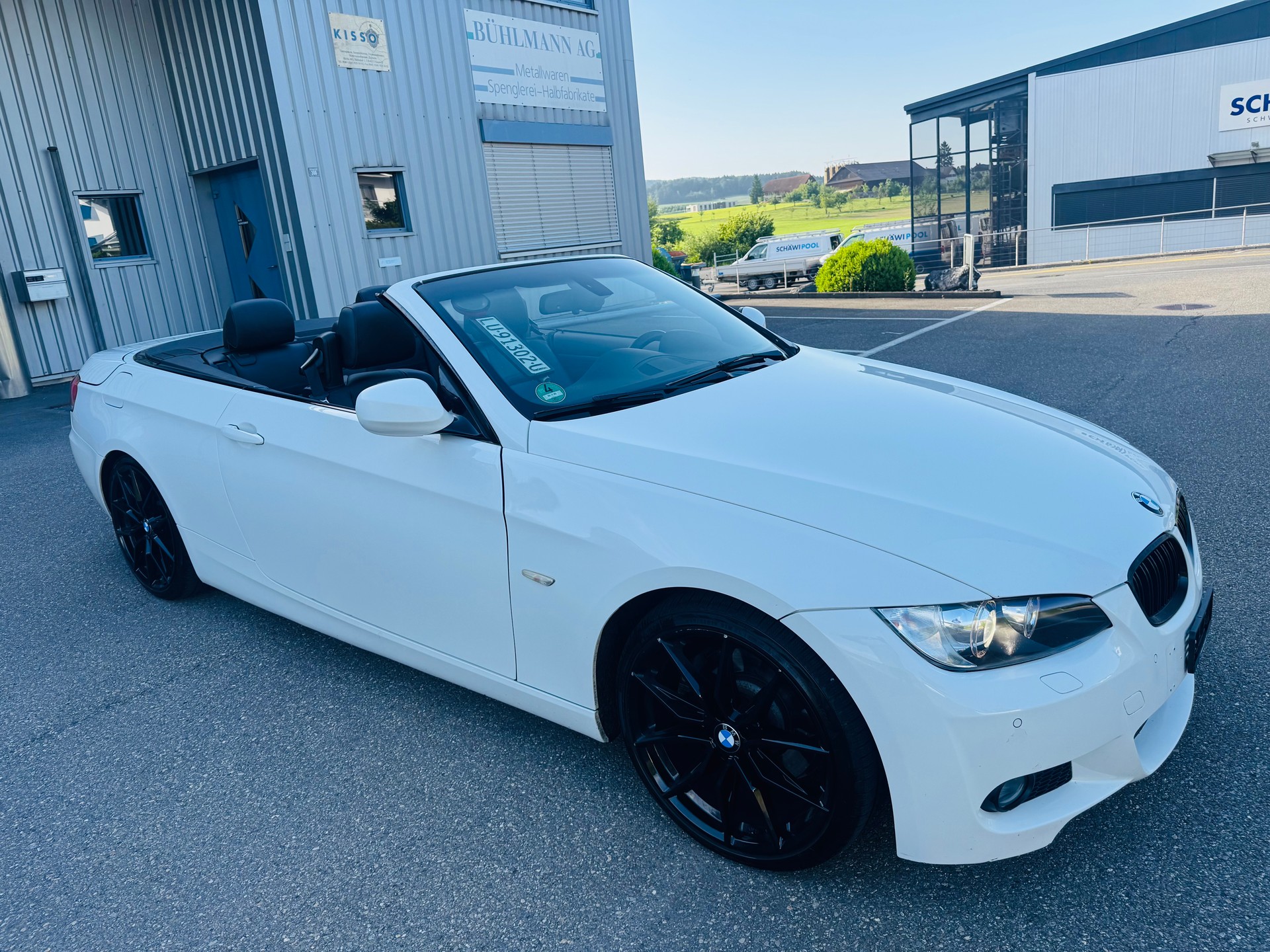 BMW 325i Cabriolet Steptronic M-Paket-image-6
