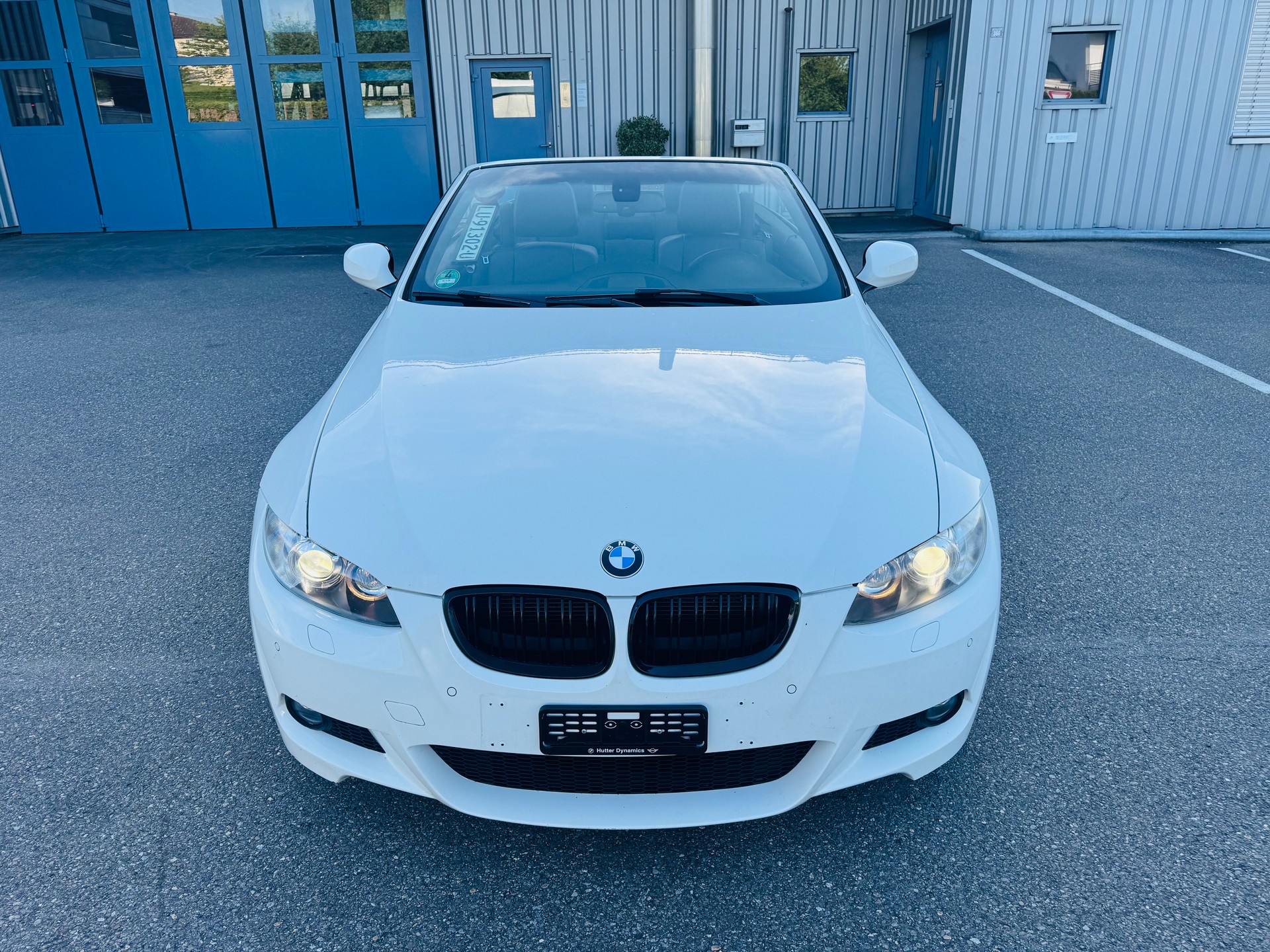 BMW 325i Cabriolet Steptronic M-Paket-image-8