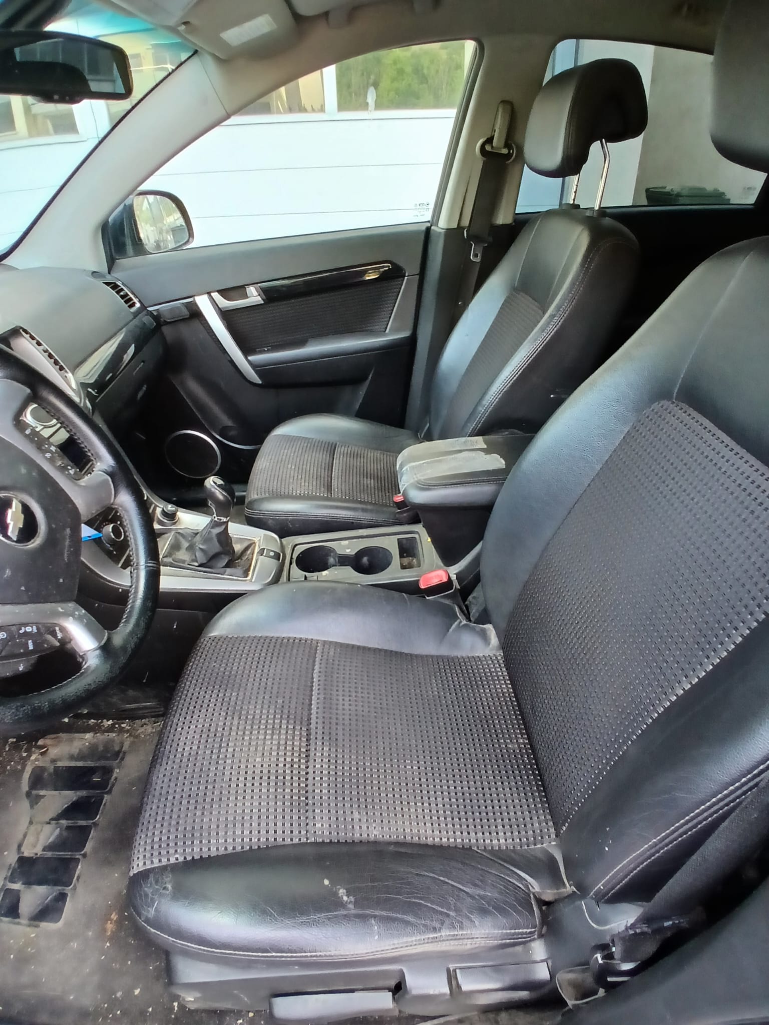 CHEVROLET Captiva 2.2 VCDi LT 4WD-image-9