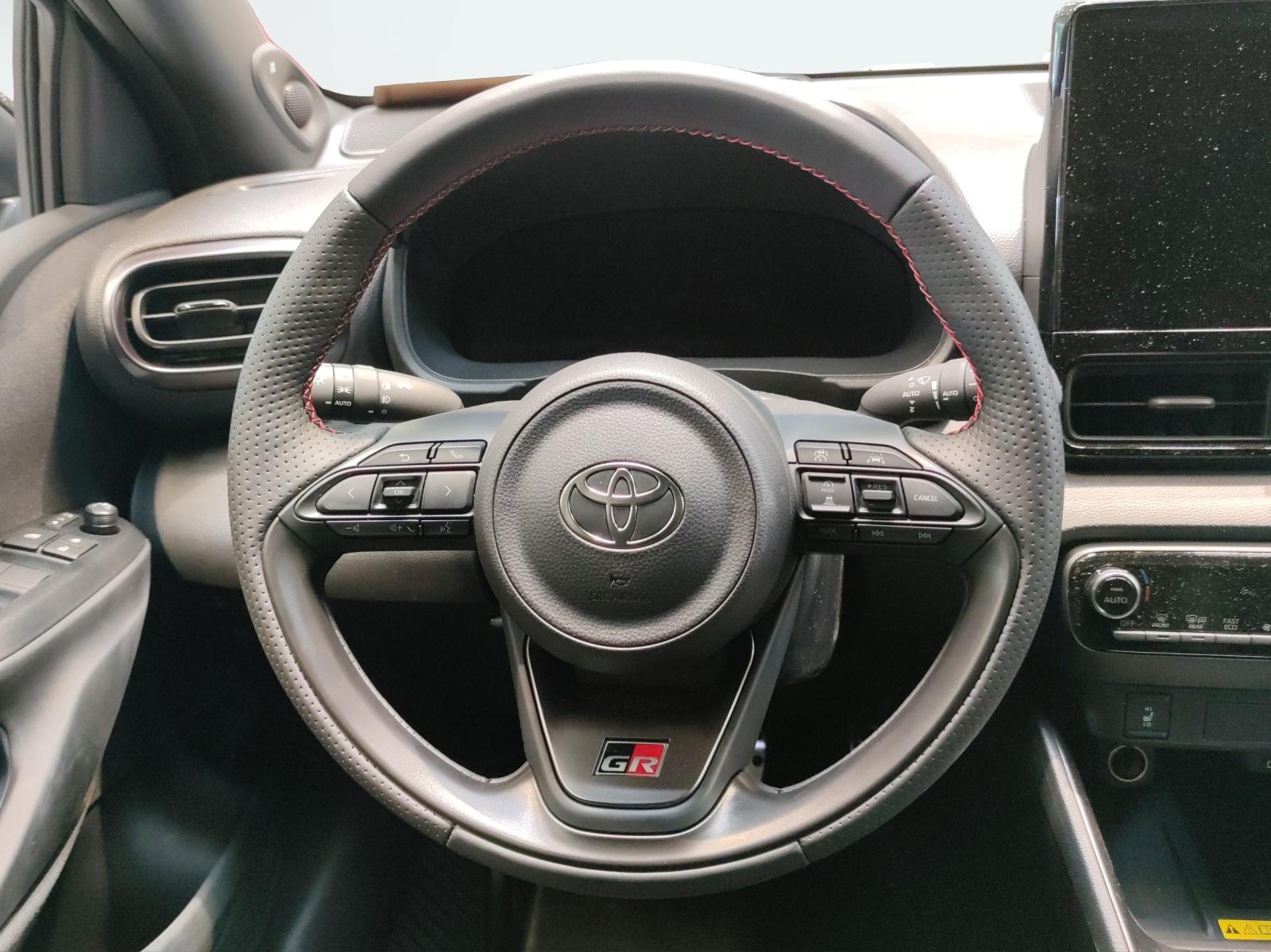 TOYOTA Yaris 1.5 VVT-i HSD GR Sport-image-12
