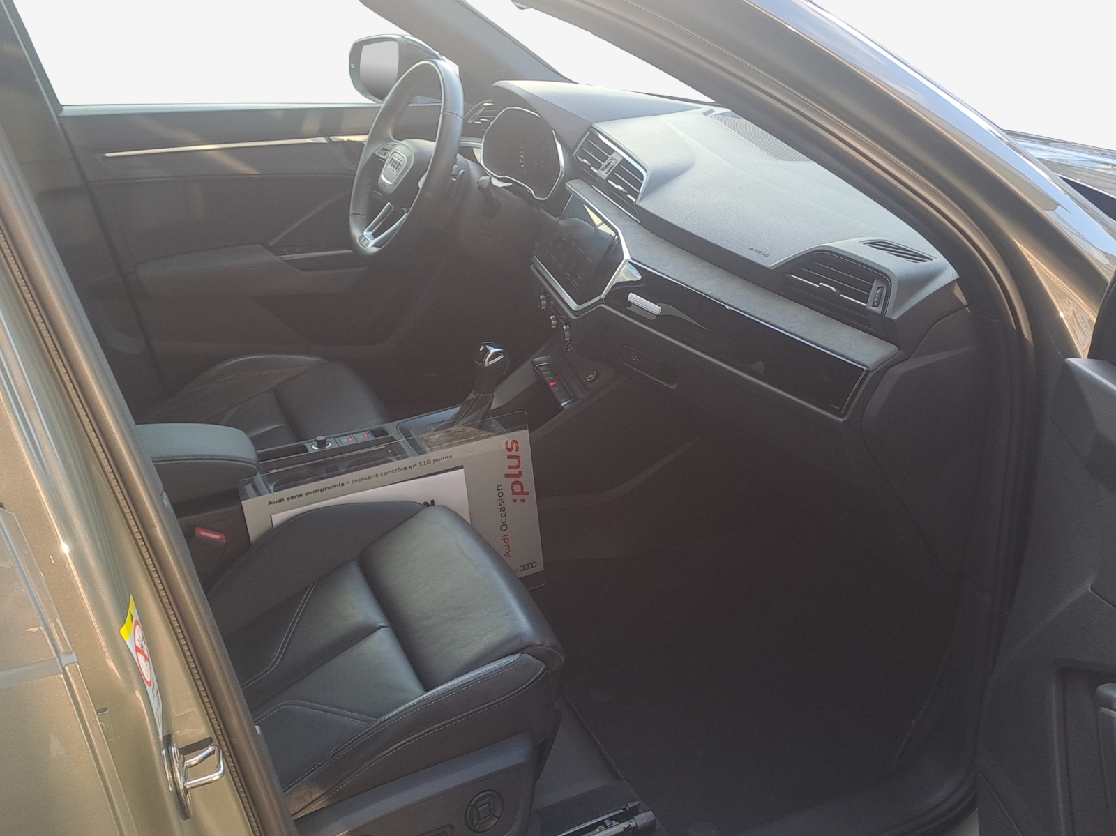 AUDI Q3 35 TFSI S line Attraction S-tronic-image-13