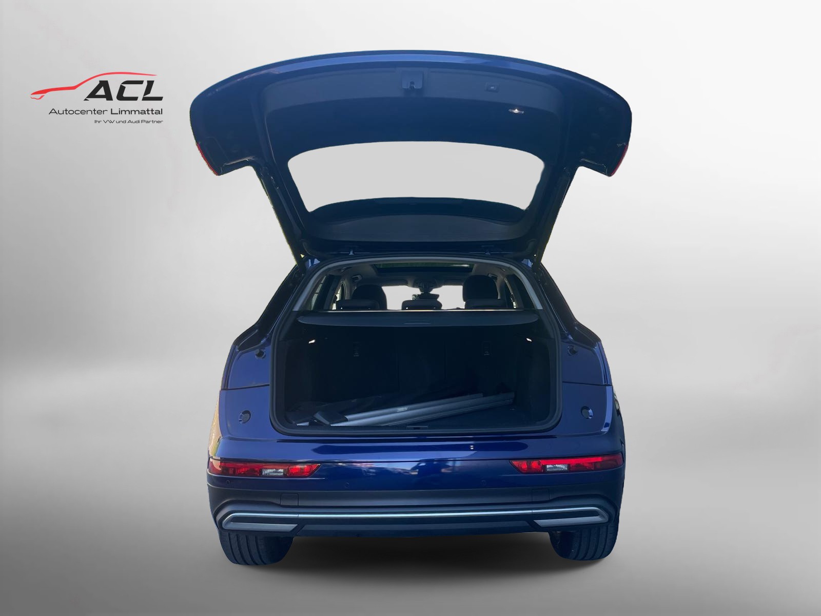AUDI Q5 40 TFSI quattro S-tronic-image-8