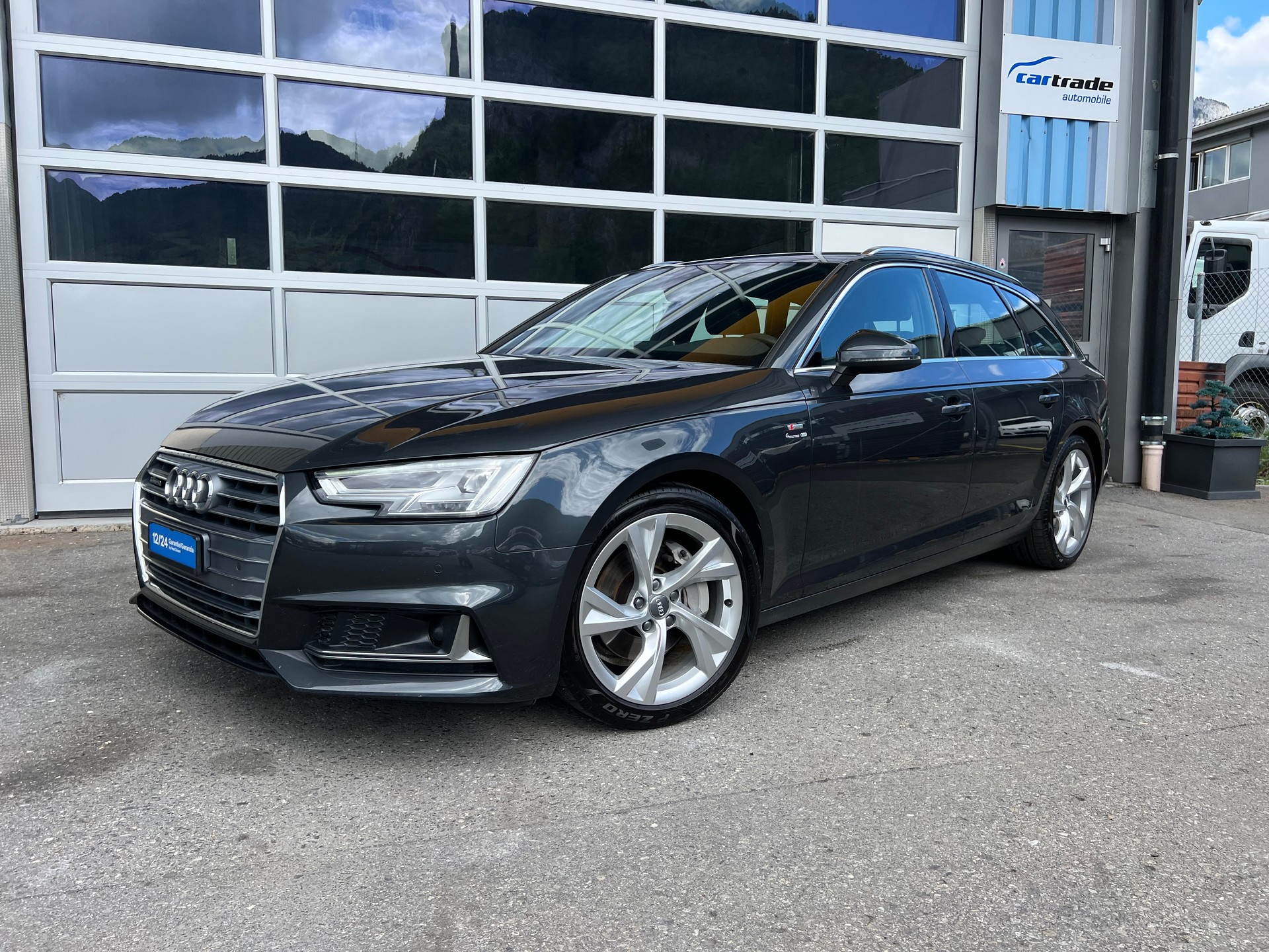 AUDI A4 Avant 40 TDI S-Line Sport 4x4 S-tronic ** Navigation * Teilleder * Anhängerkupplung * ab MFK * 1 Jahr Garantie möglich ***-image-8