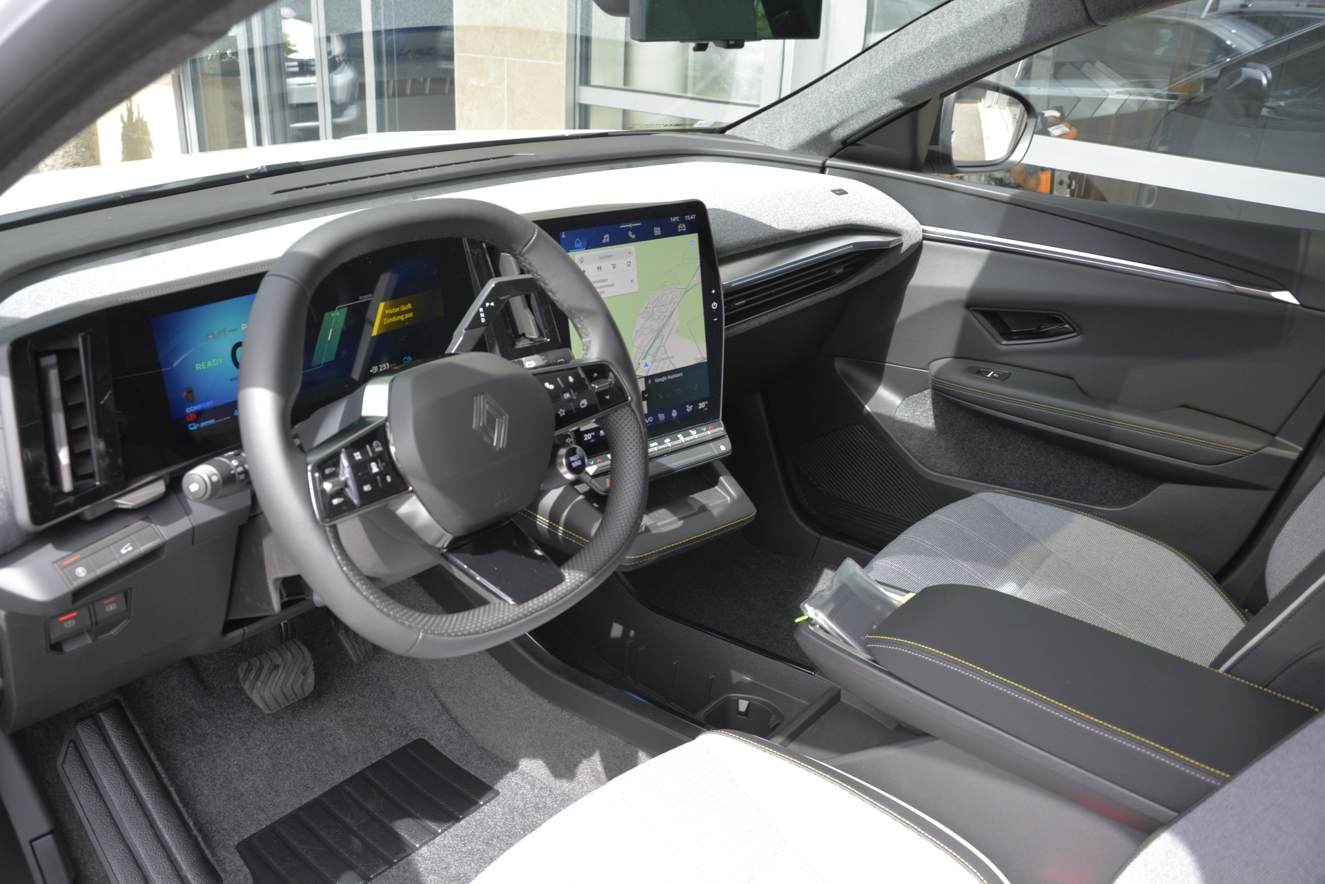 RENAULT SCENIC E-TECH ELECTRIC techno 220 PS Long Range-image-4