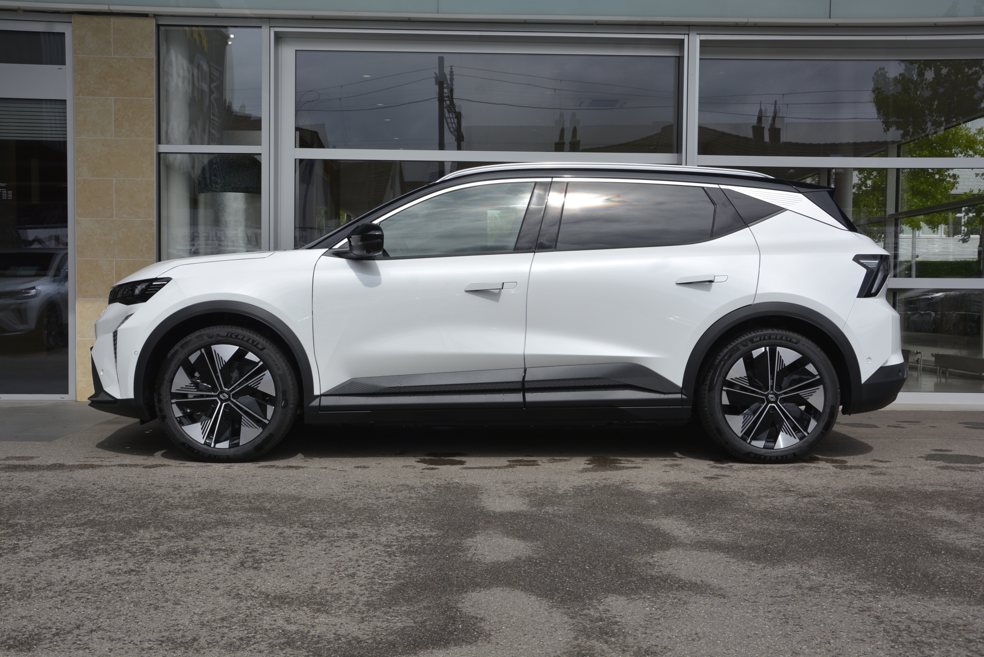 RENAULT SCENIC E-TECH ELECTRIC techno 220 PS Long Range-image-2