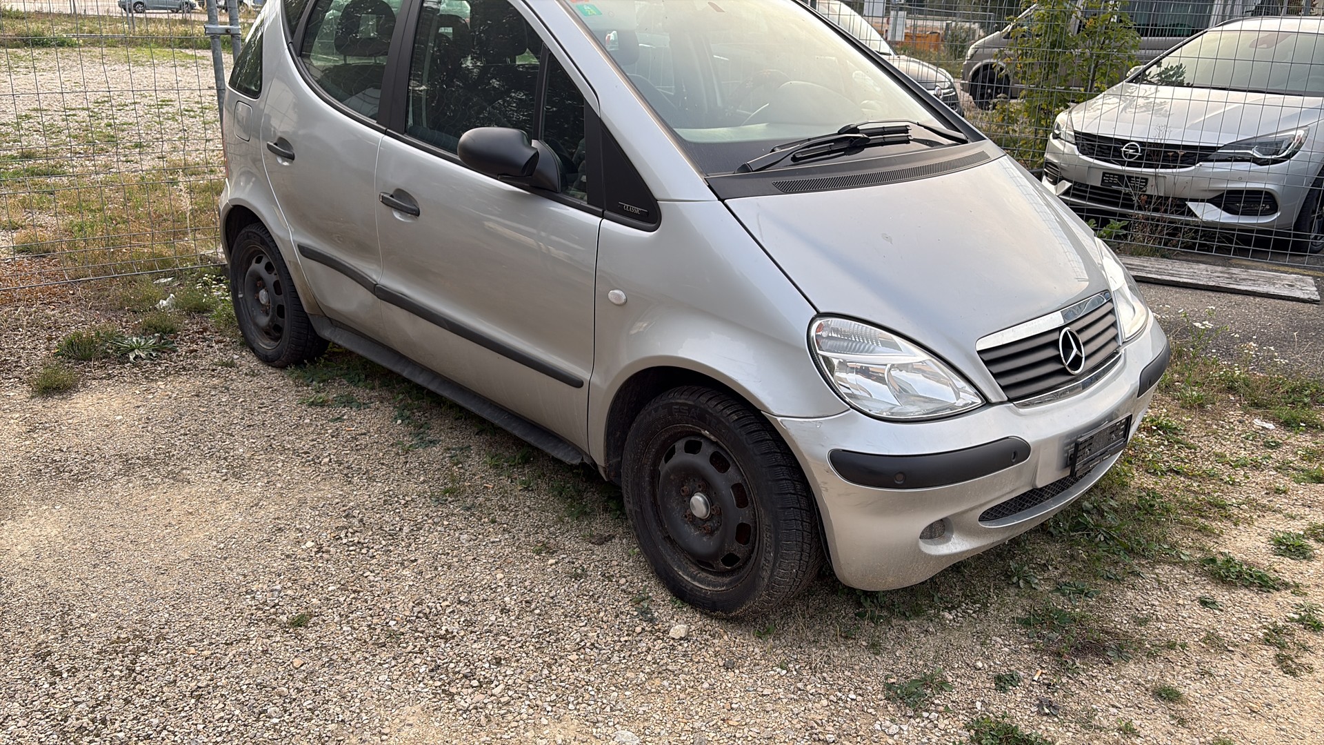 MERCEDES-BENZ A 140-image-1