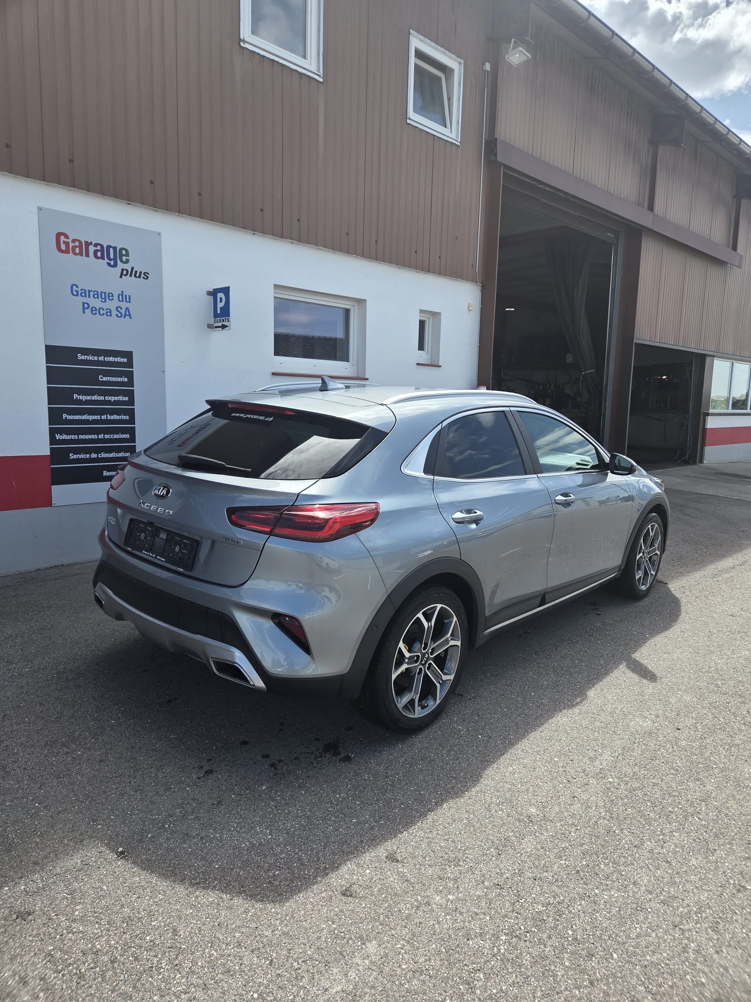 KIA XCeed 1.6 T-GDi Style DCT-image-1