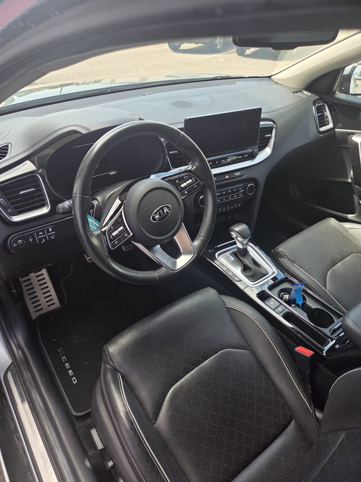 KIA XCeed 1.6 T-GDi Style DCT-image-6