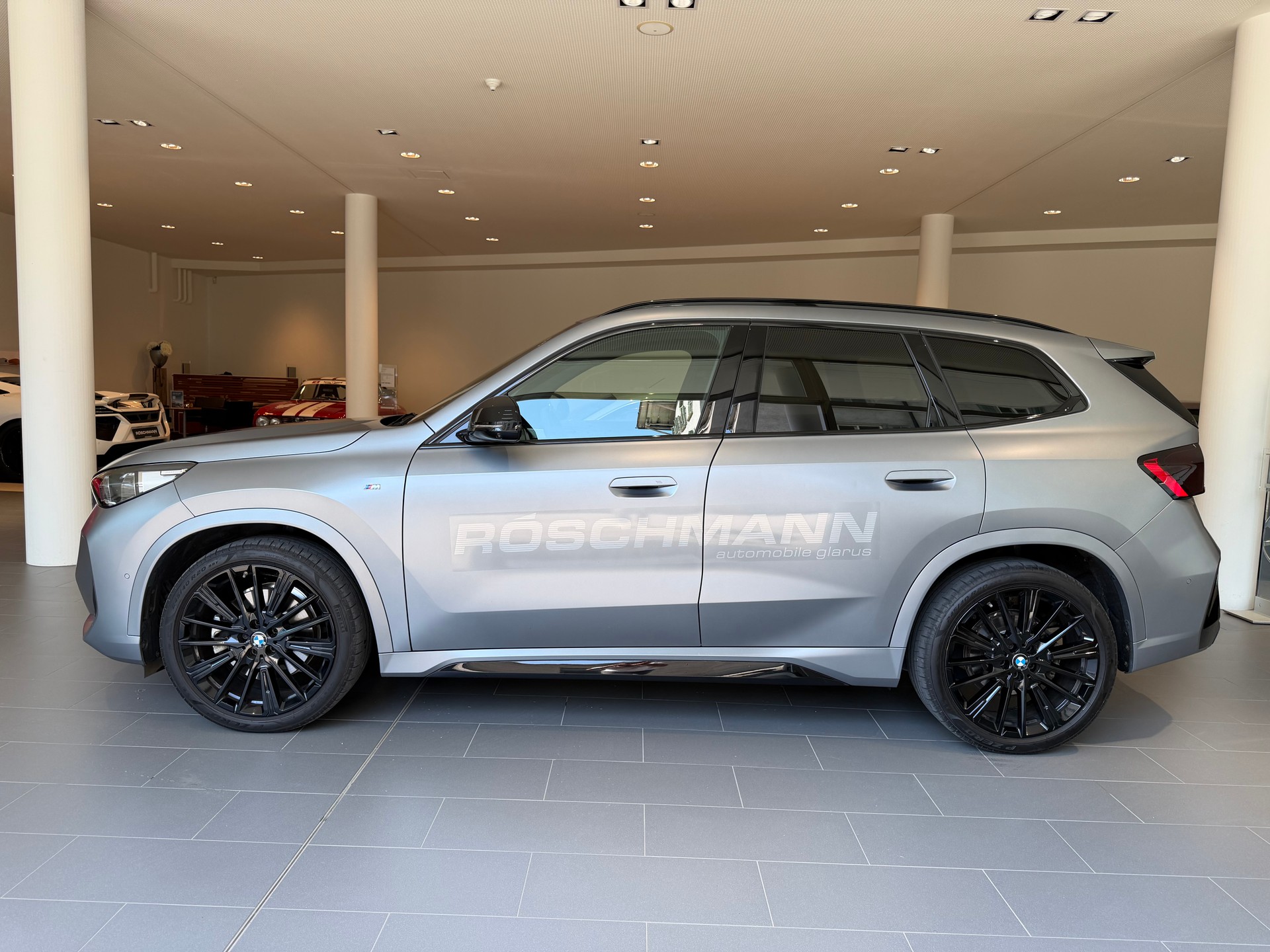 BMW X1 xDrive 23d 48V M Sport-showroom-element-1