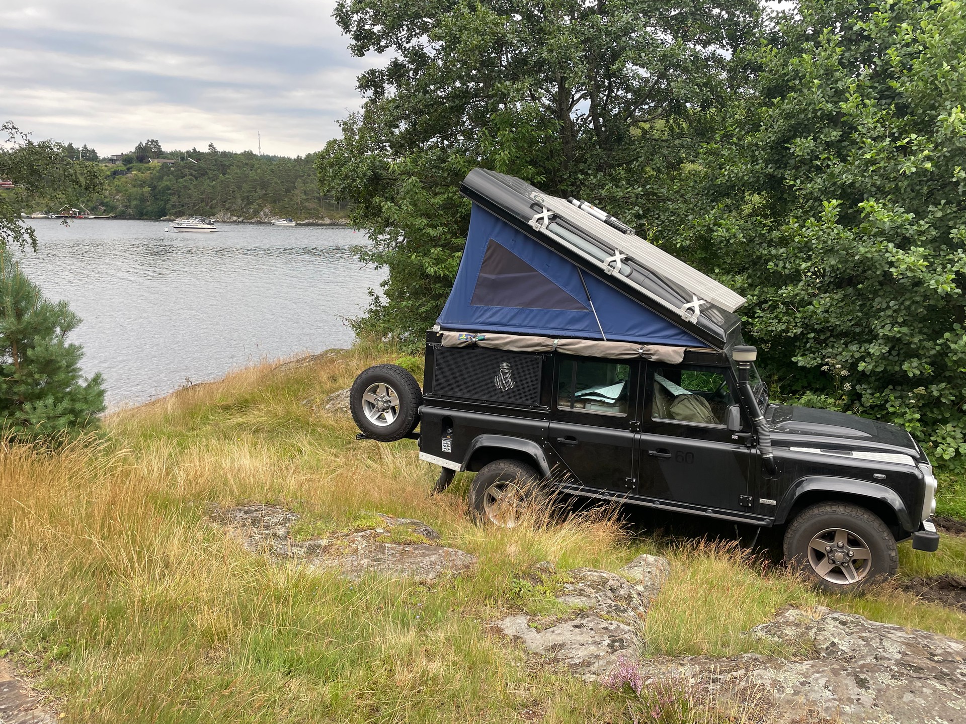 LAND ROVER 2.4 Tdi SVX SW-image-1