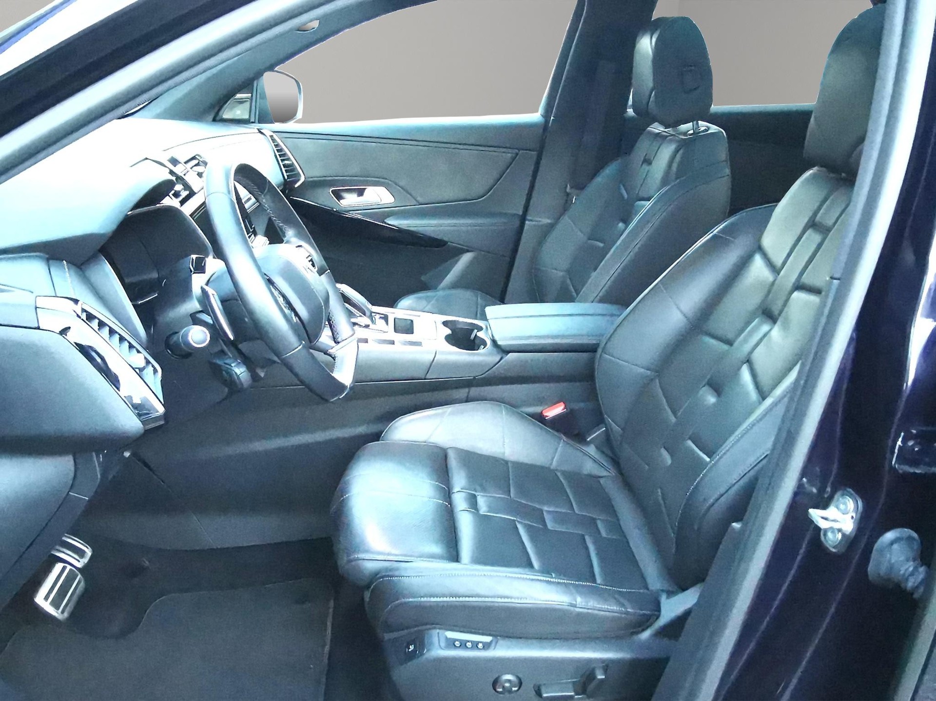 DS AUTOMOBILES 7 Crossback 1.6 E-Tense Louvre 4x4-showroom-element-1