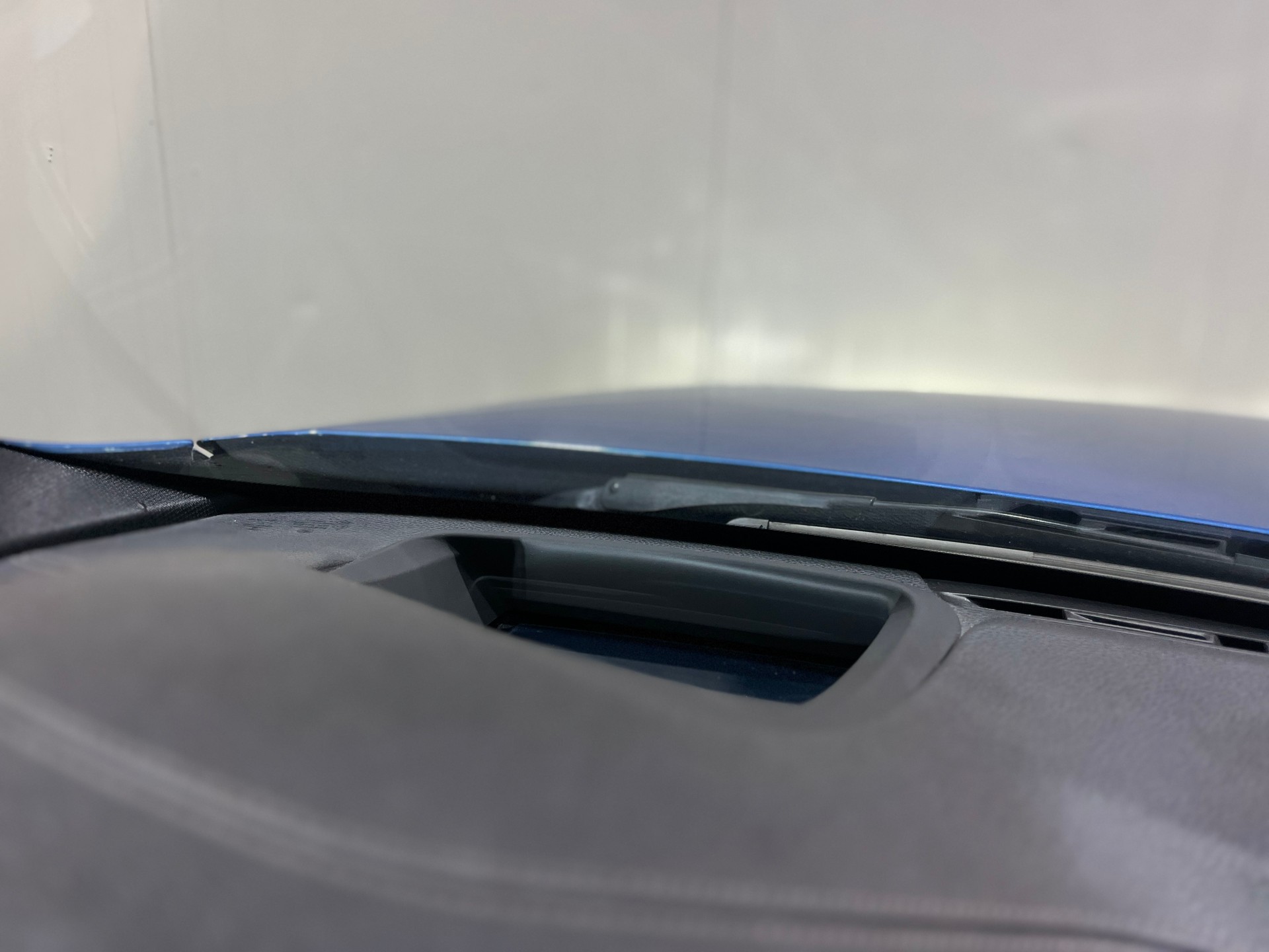BMW 330i xDrive Touring Edition M Sport Steptronic-image-12