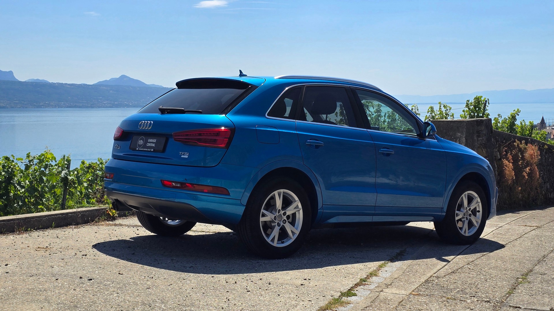 AUDI Q3 1.4 TFSI ultra sport-showroom-element-3