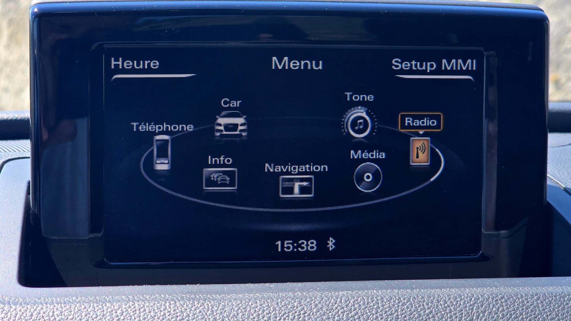 AUDI Q3 1.4 TFSI ultra sport-image-15