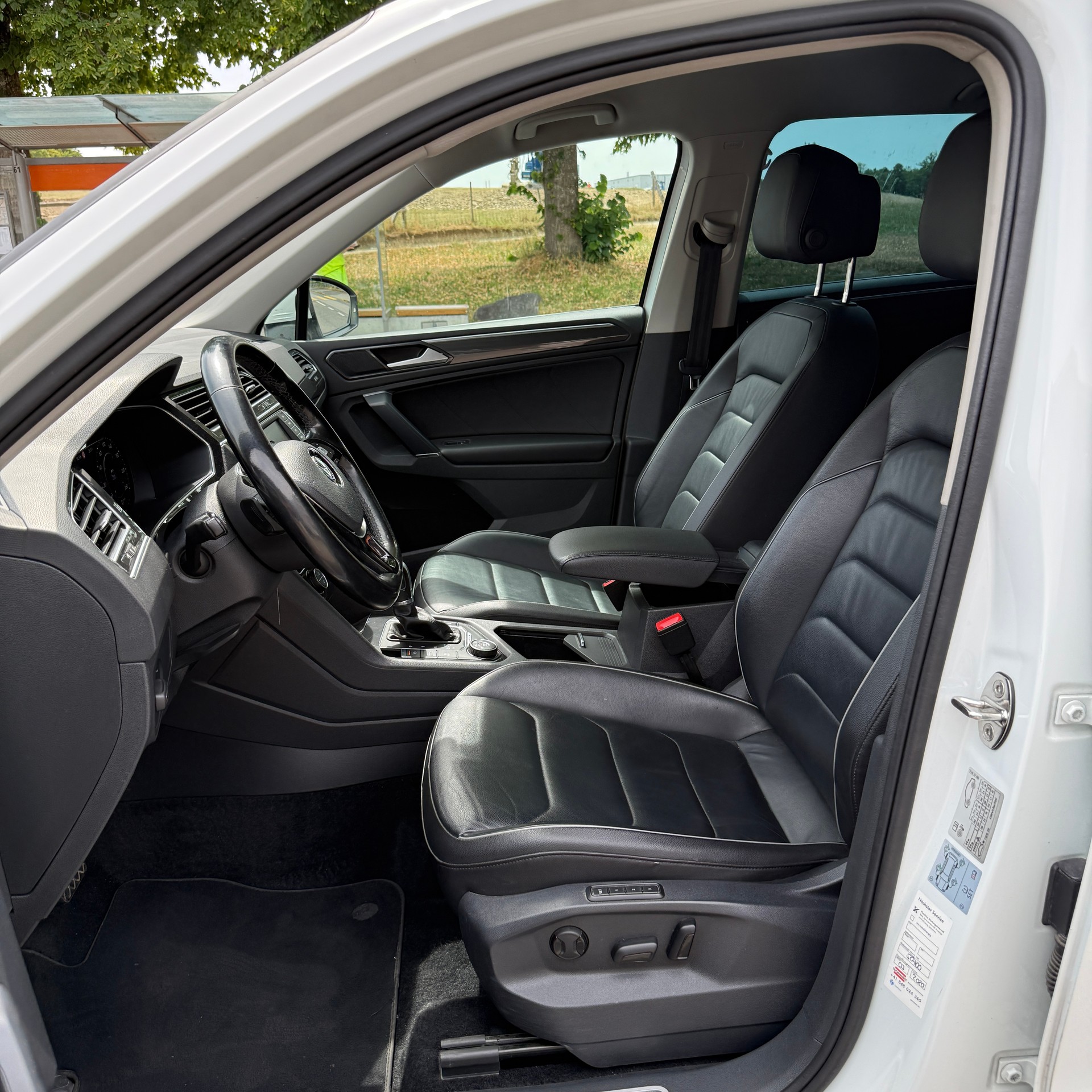 VW Tiguan 2.0 TDI SCR Highline 4Motion DSG-image-8