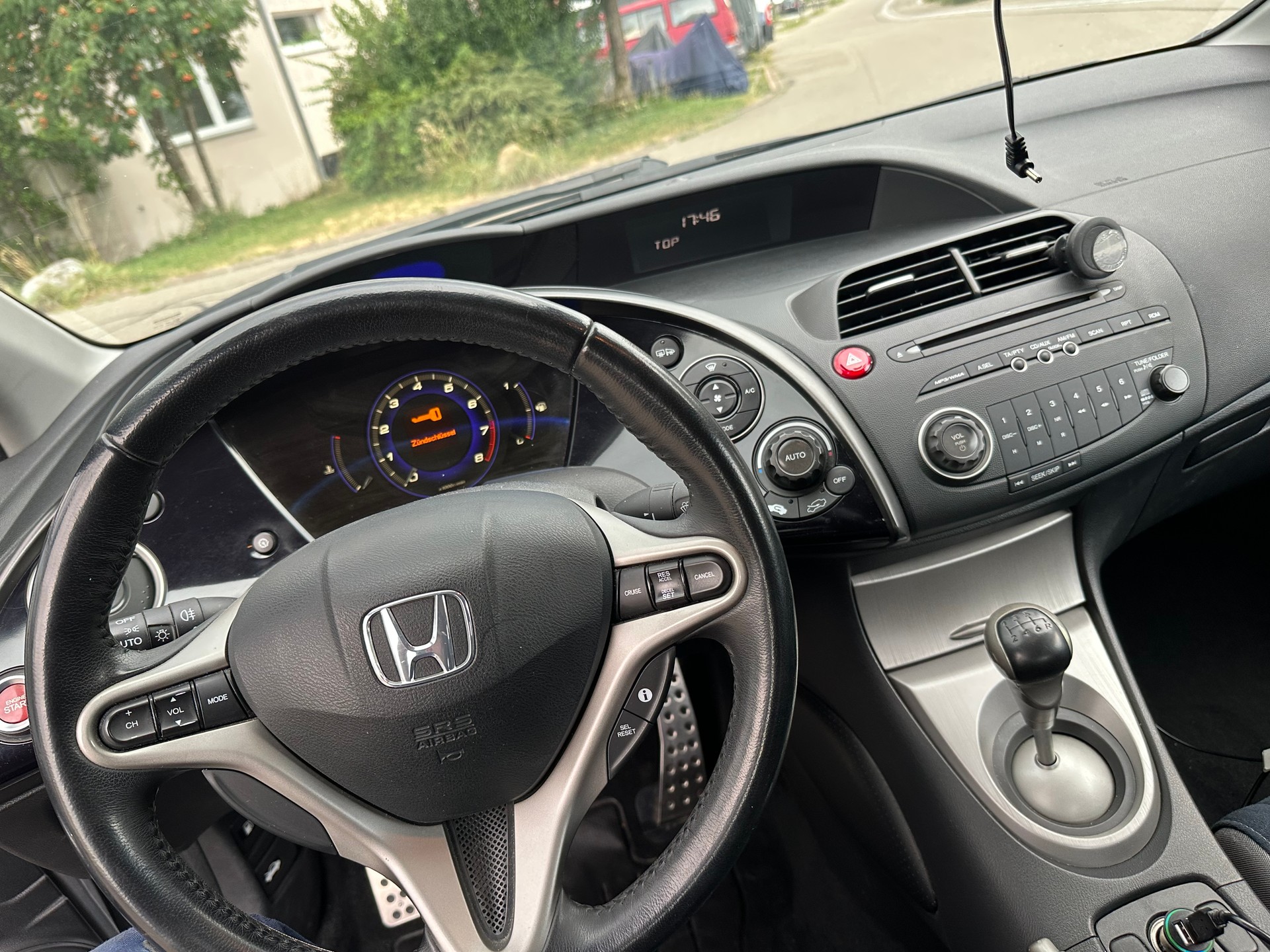 HONDA Civic 1.8i-image-9