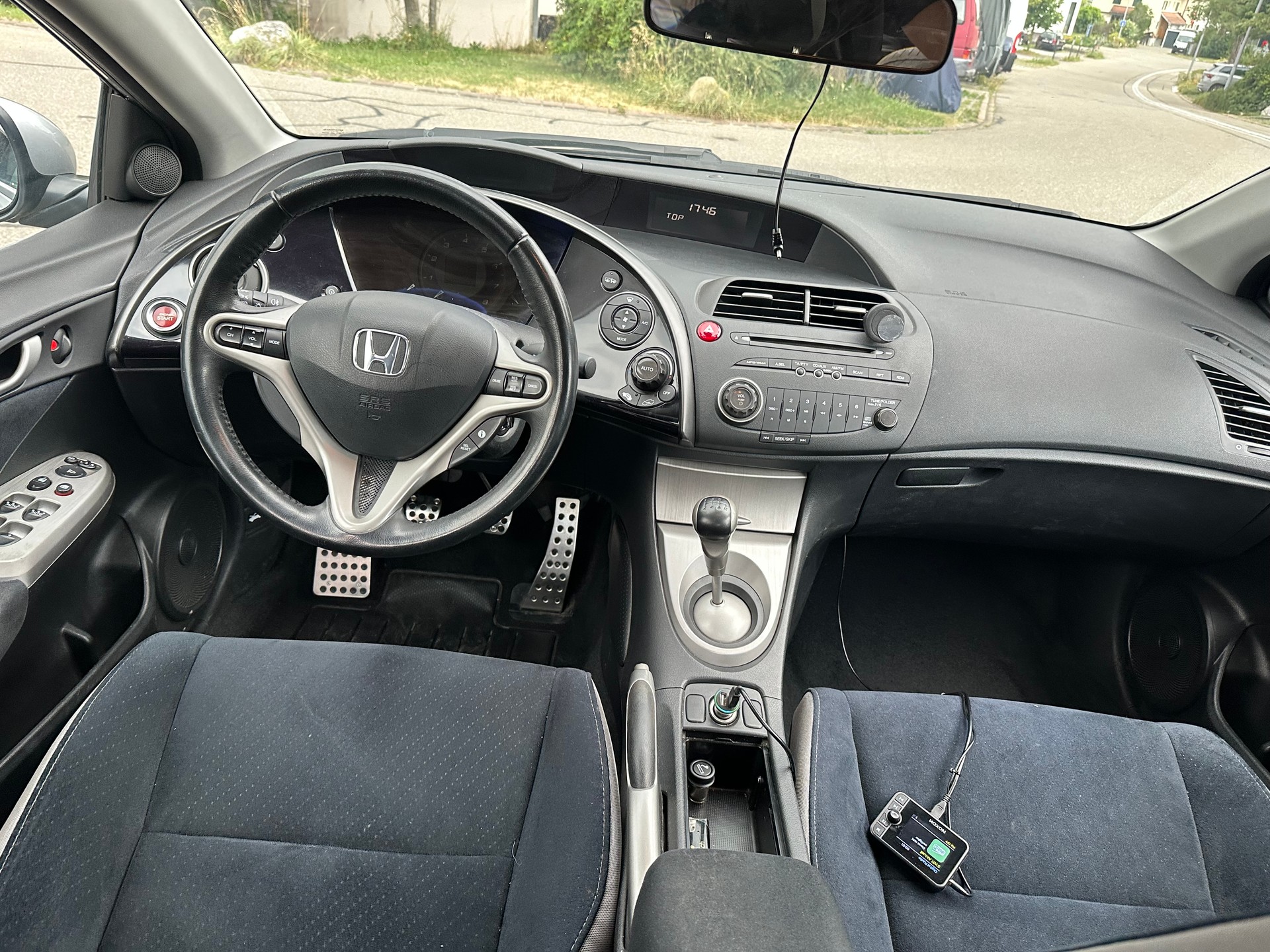 HONDA Civic 1.8i-image-8
