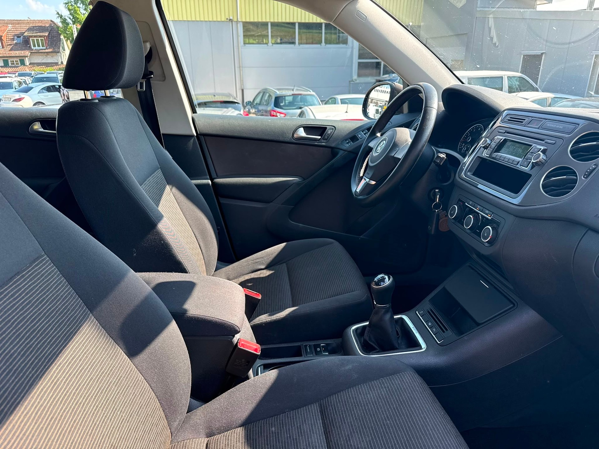 VW Tiguan 1.4 TSI Track&Style 4Motion-image-10