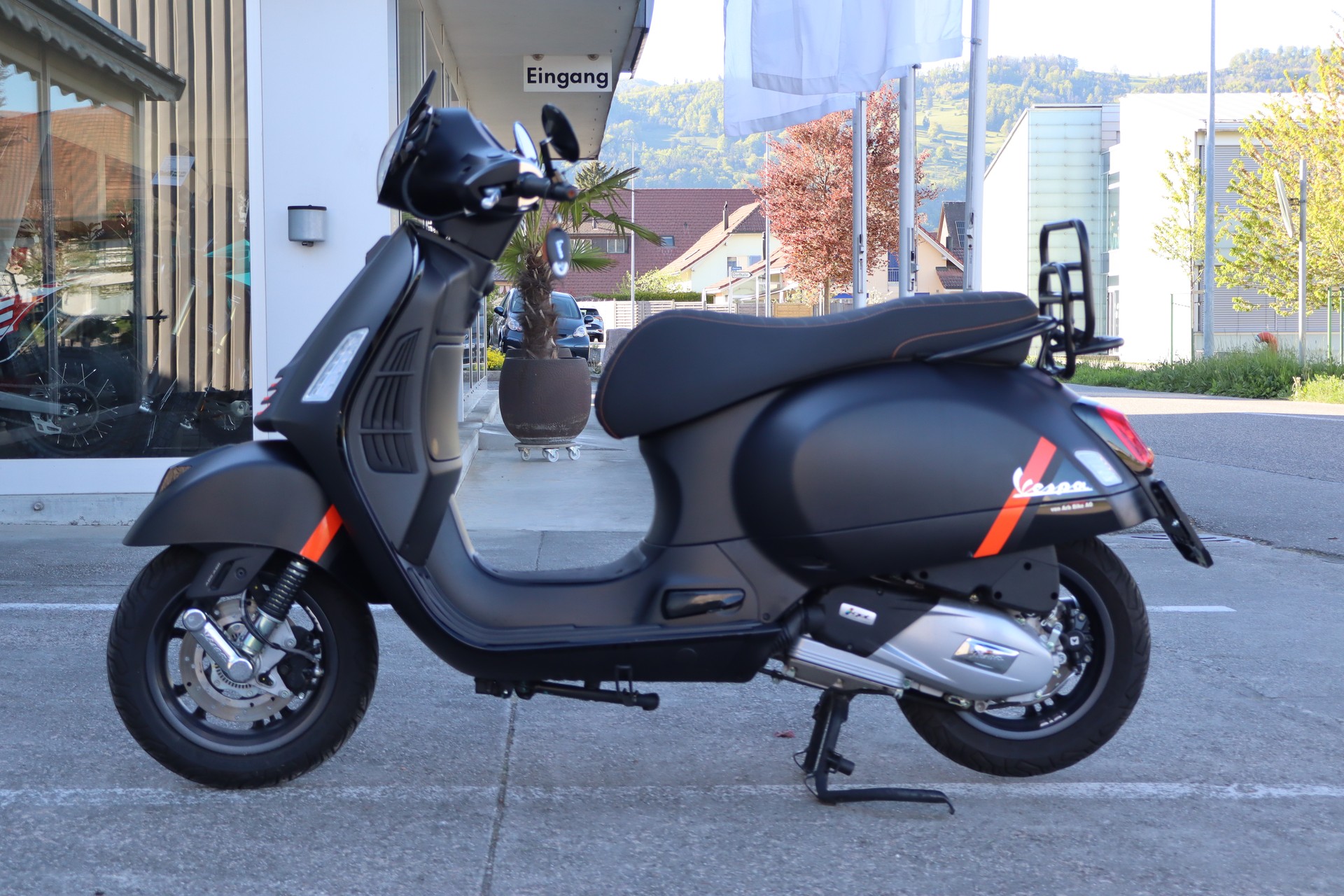 PIAGGIO Vespa GTS 125 Super ABS-image-3