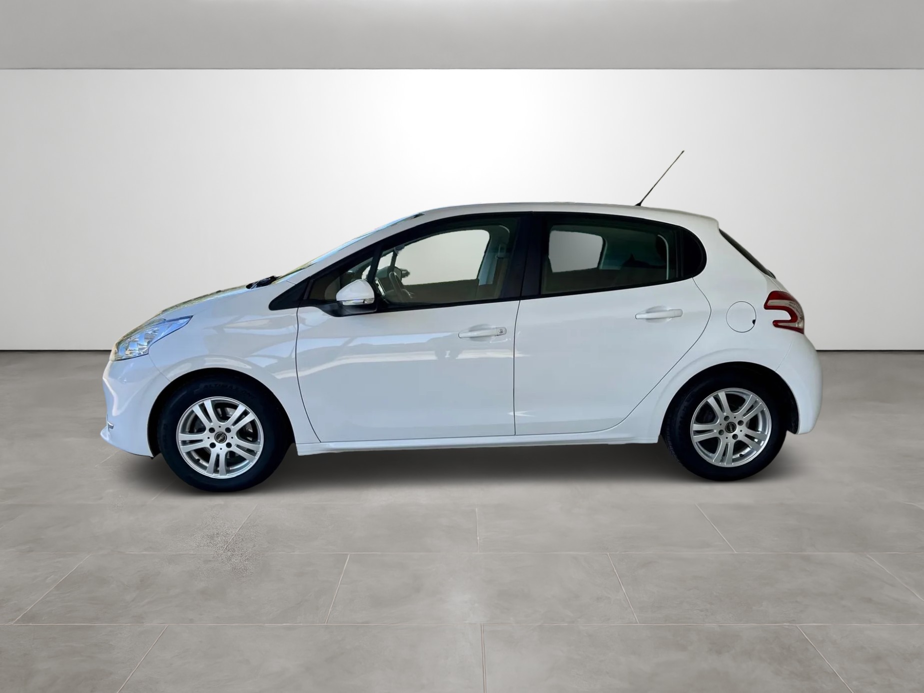 PEUGEOT 208 1.2 VTI Active-image-7