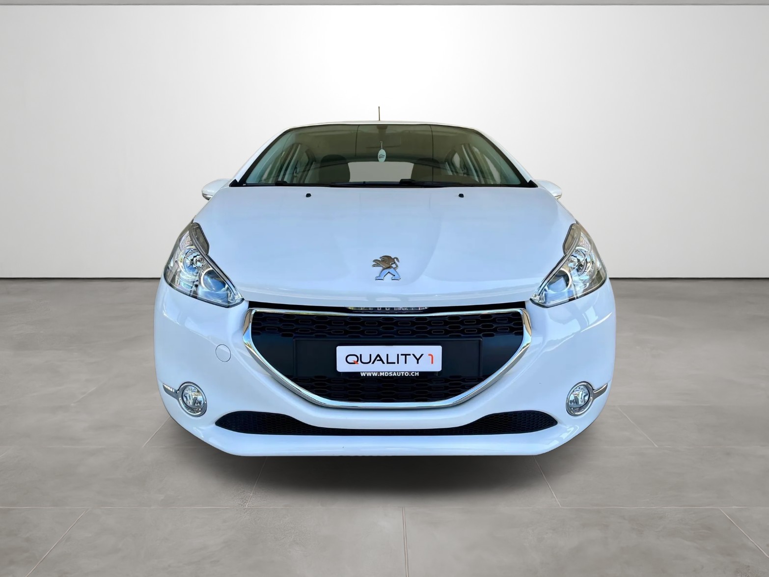 PEUGEOT 208 1.2 VTI Active-image-1