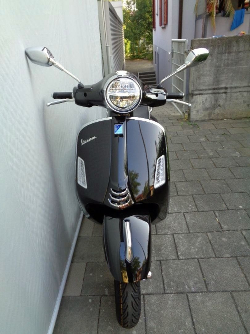 PIAGGIO VESPA GTS 125 SUPER RST-image-2