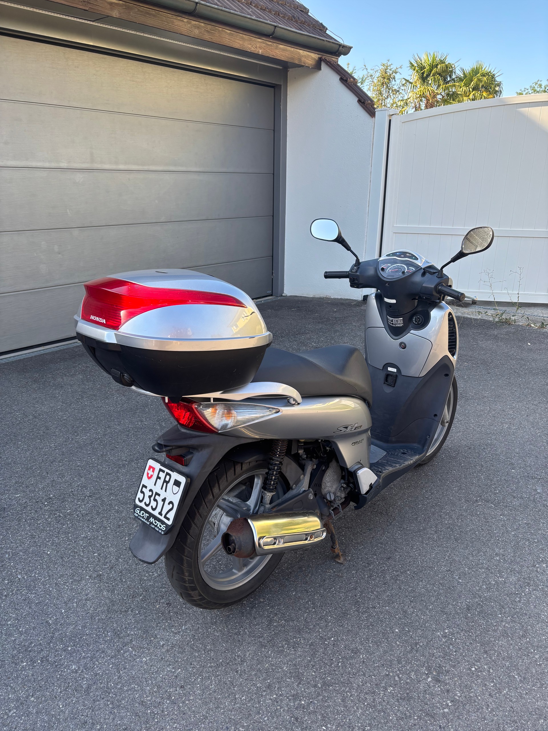 HONDA SH-image-1