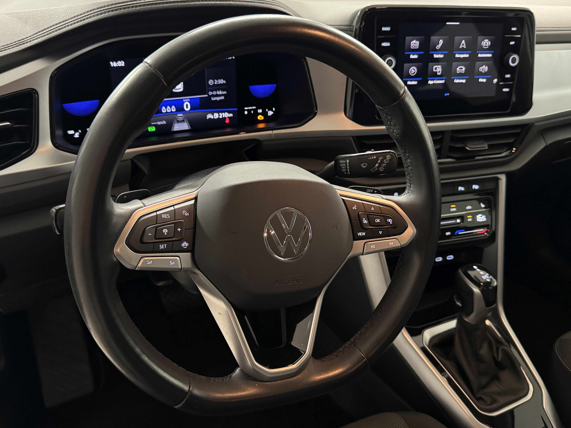 VW T-Roc 1.5 TSI EVO Life DSG-image-9