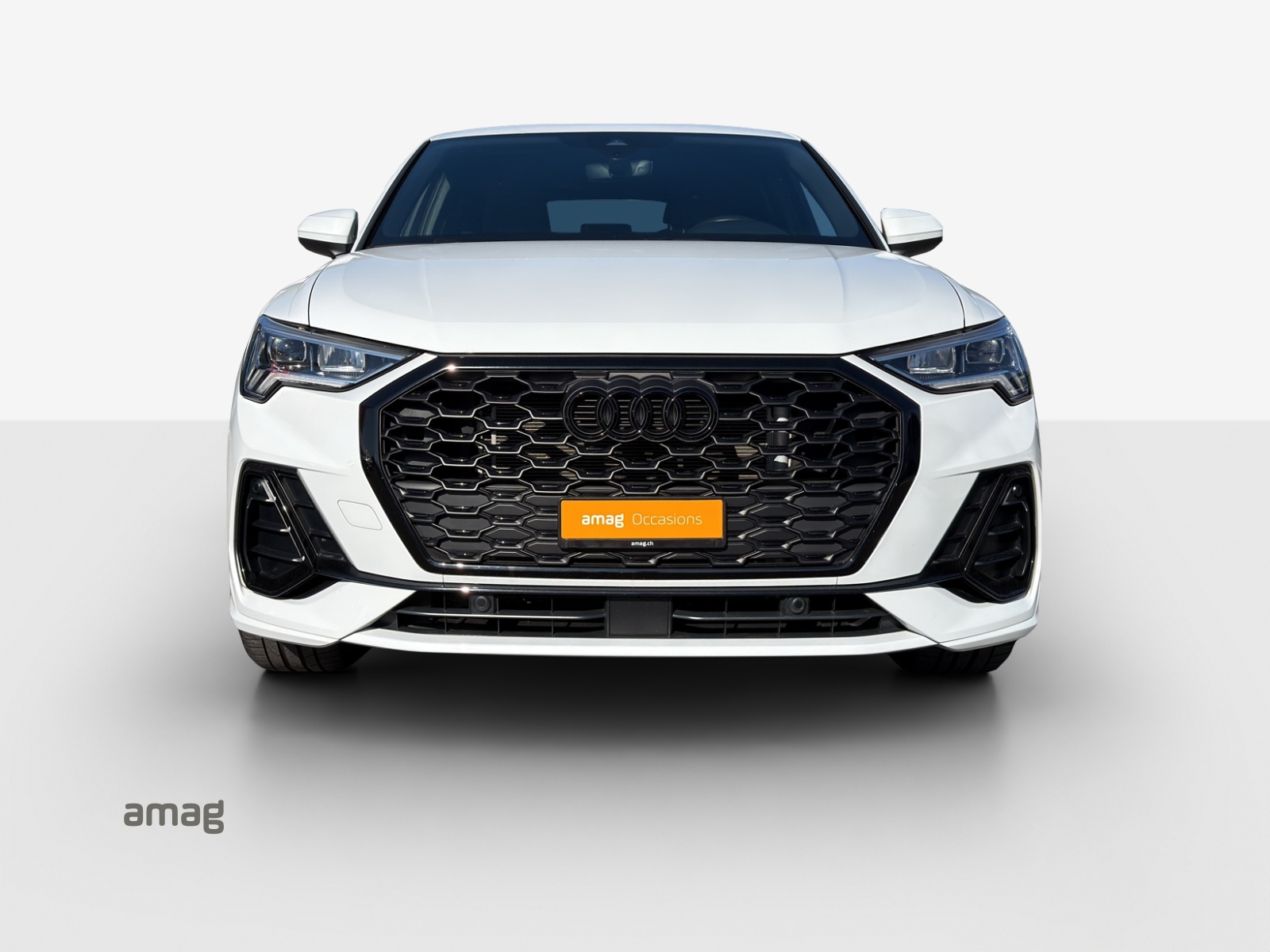 AUDI Q3 Sportback 45 TFSI e S line Attraction S-tronic-image-6