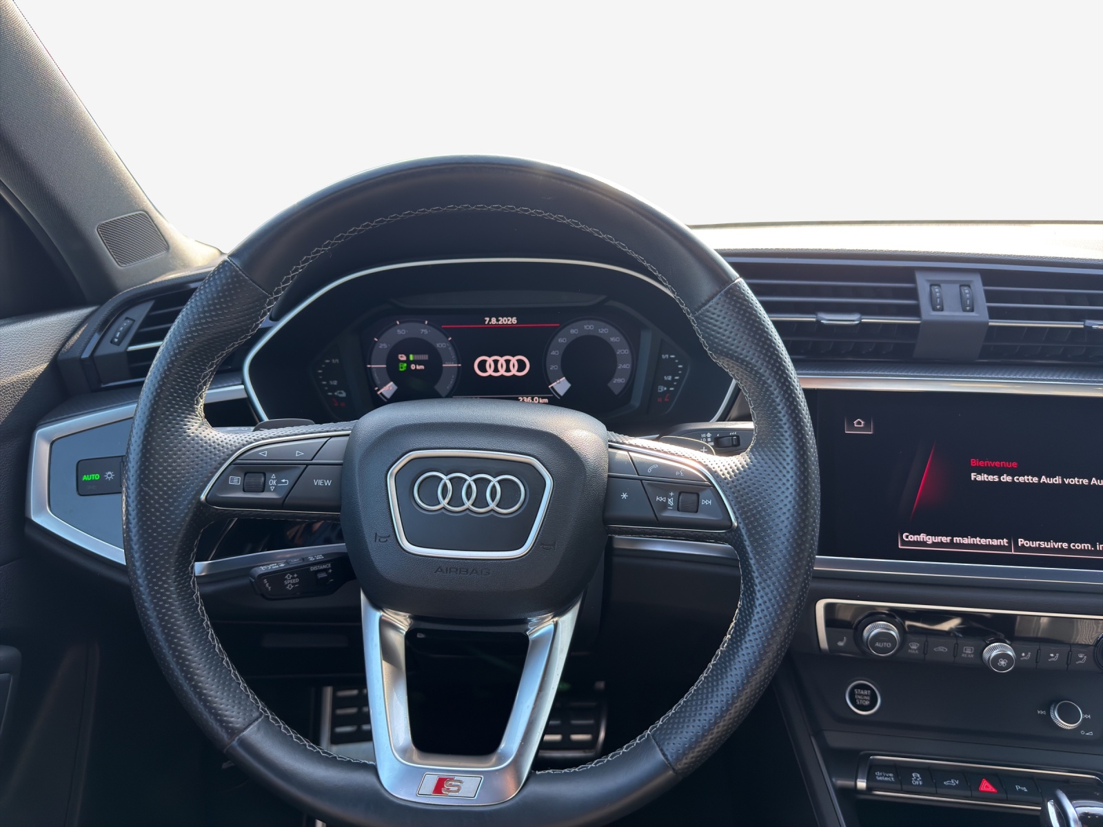 AUDI Q3 Sportback 45 TFSI e S line Attraction S-tronic-image-9
