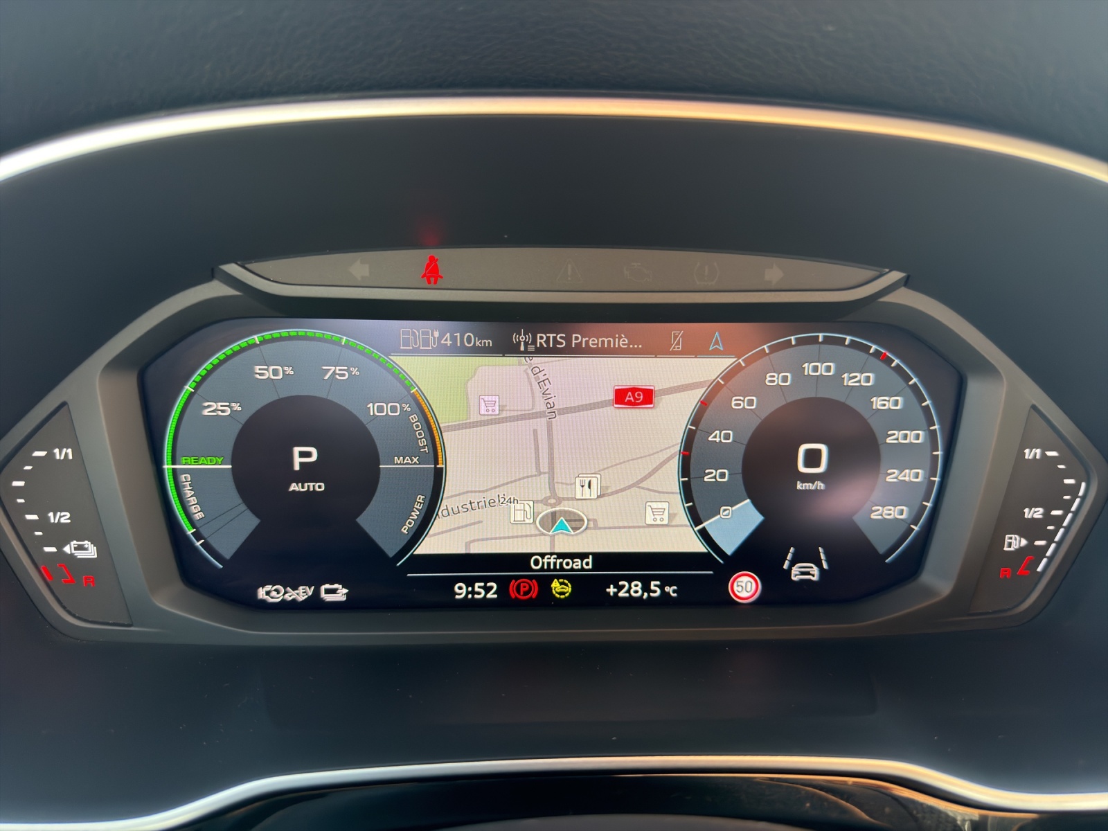 AUDI Q3 Sportback 45 TFSI e S line Attraction S-tronic-image-15