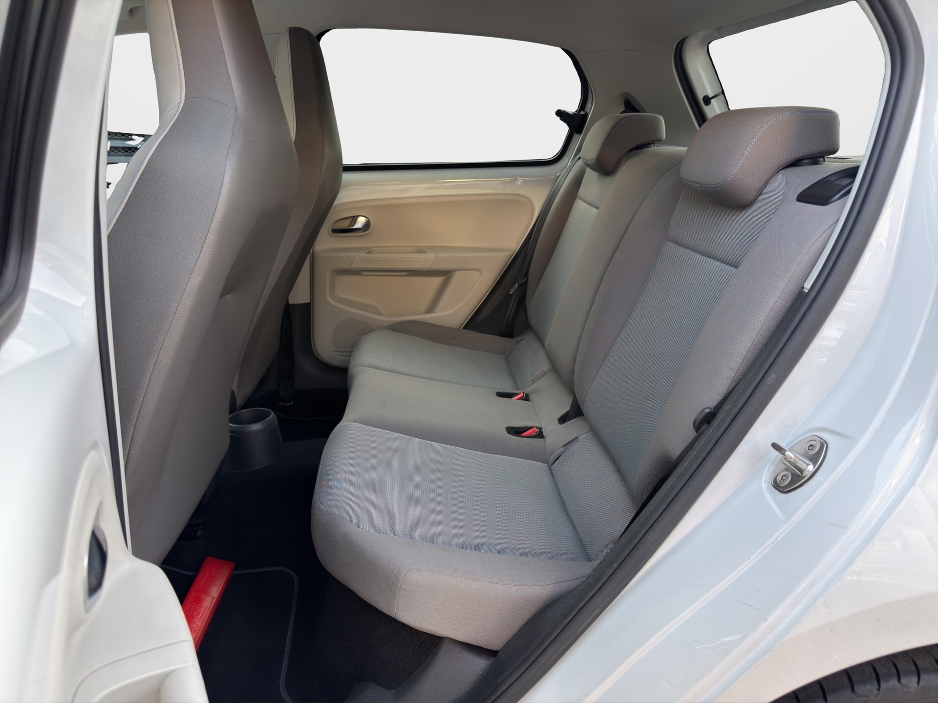 VW e-Up-image-12