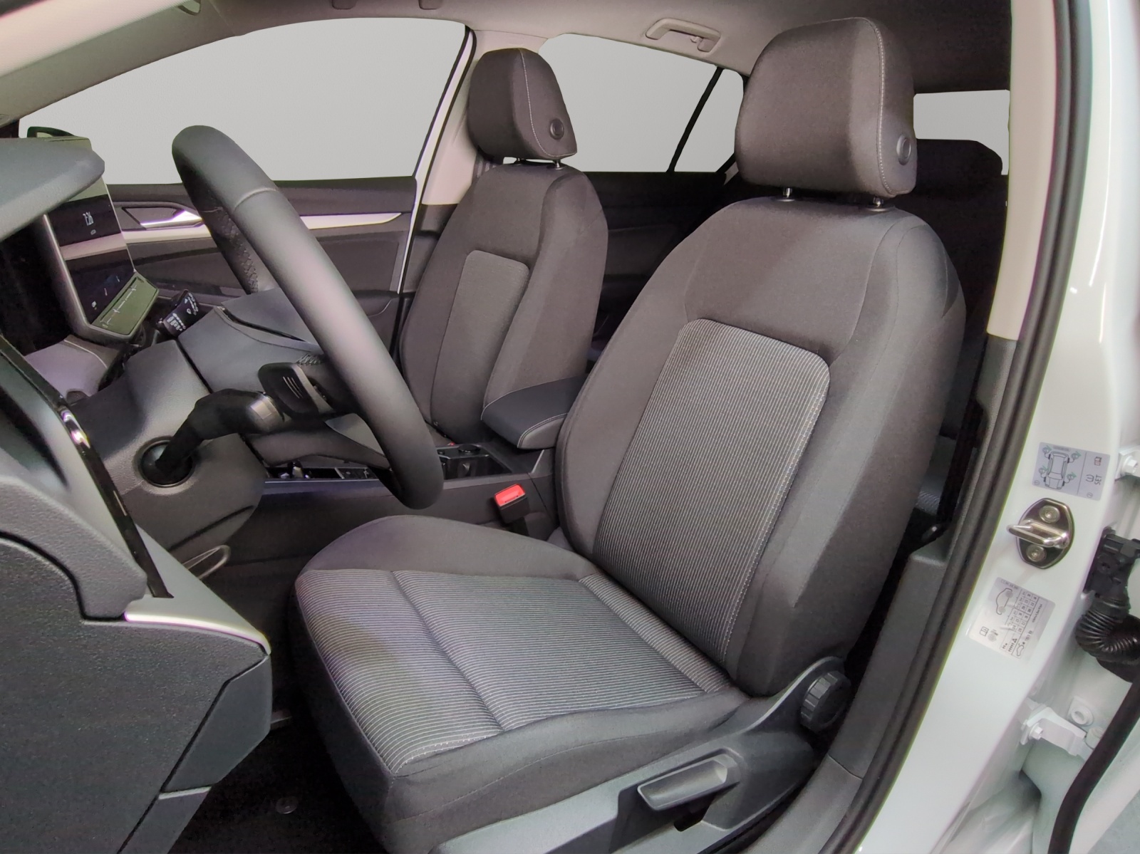 VW Golf 1.5 e TSI mHEV Value DSG-image-5