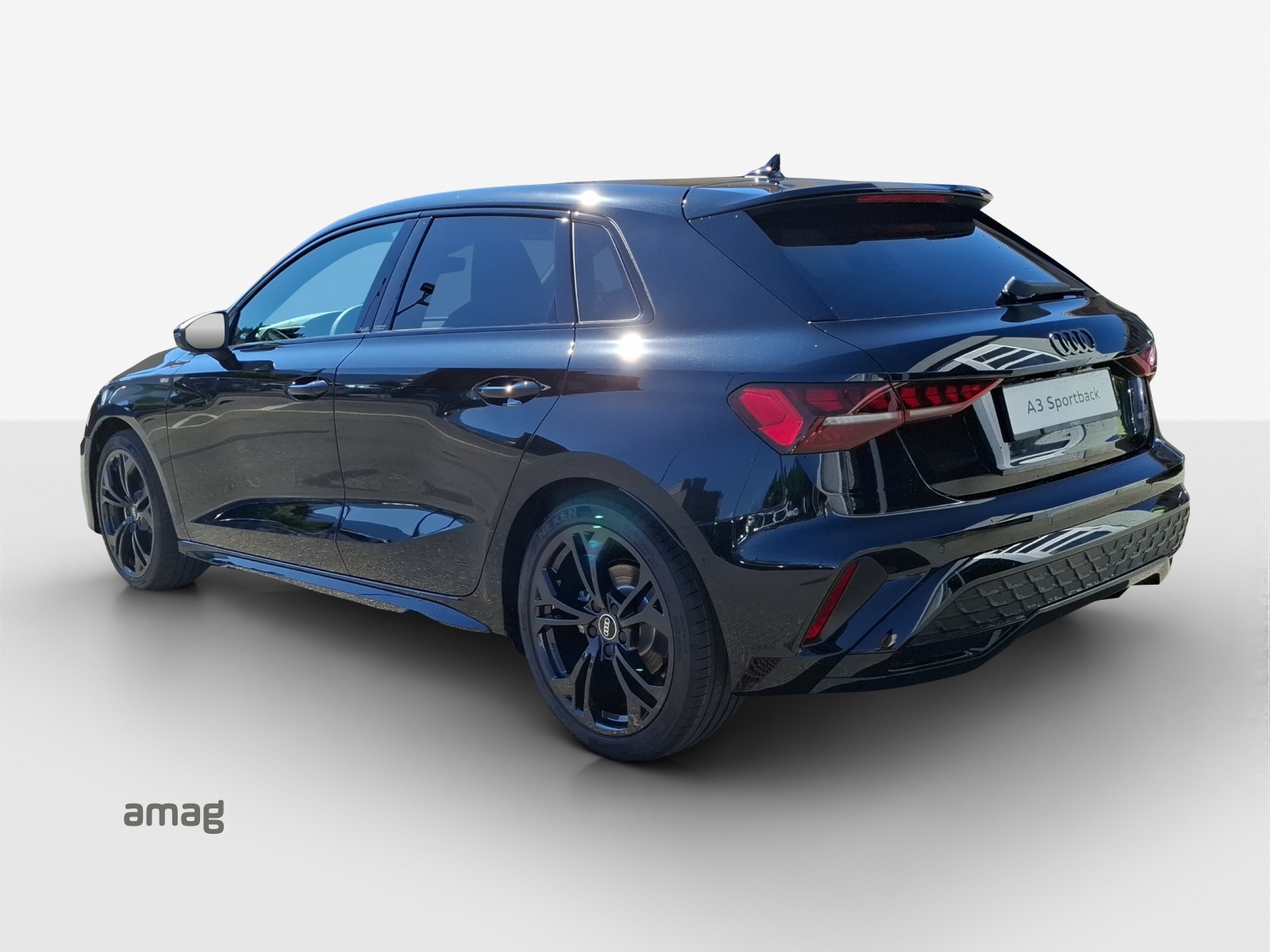 AUDI A3 Sportback TFSI 150 kW quattro S line S tronic-showroom-element-2