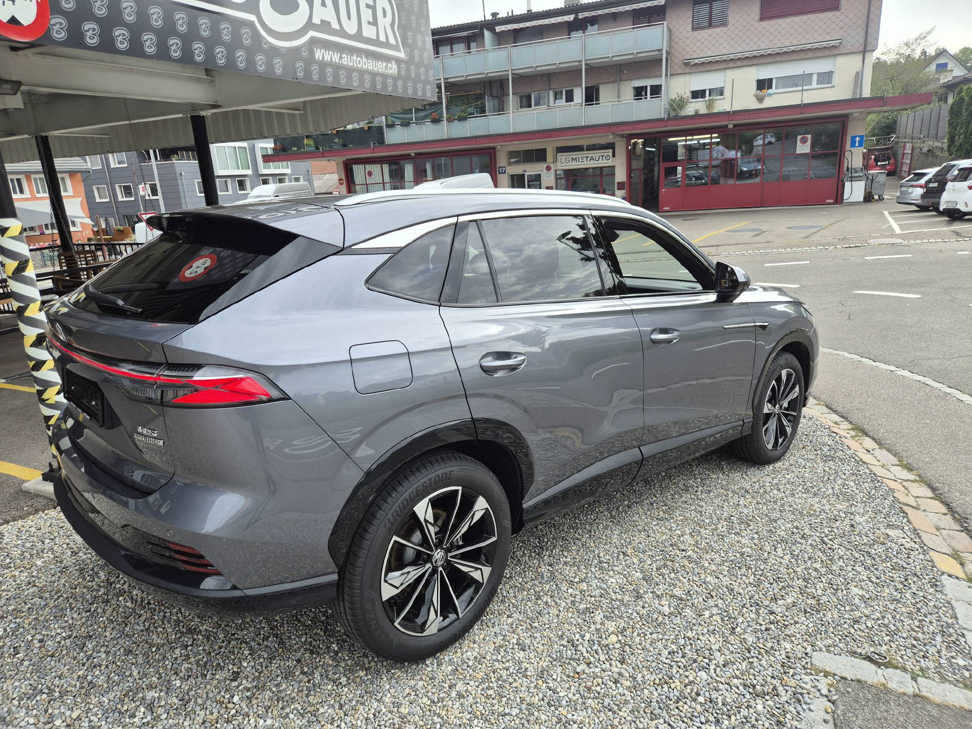 MG HS 1.5 Hybrid Luxury-image-7