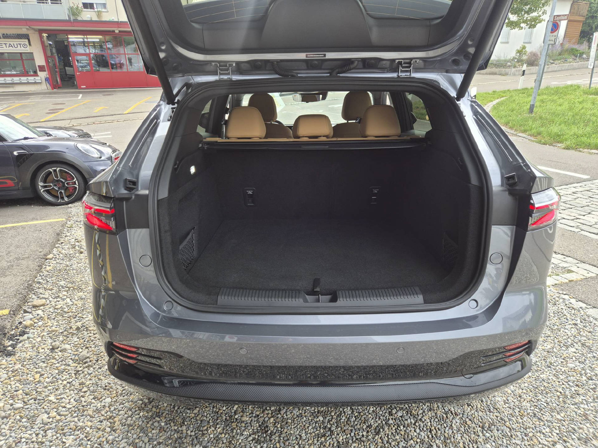 MG HS 1.5 Hybrid Luxury-image-6